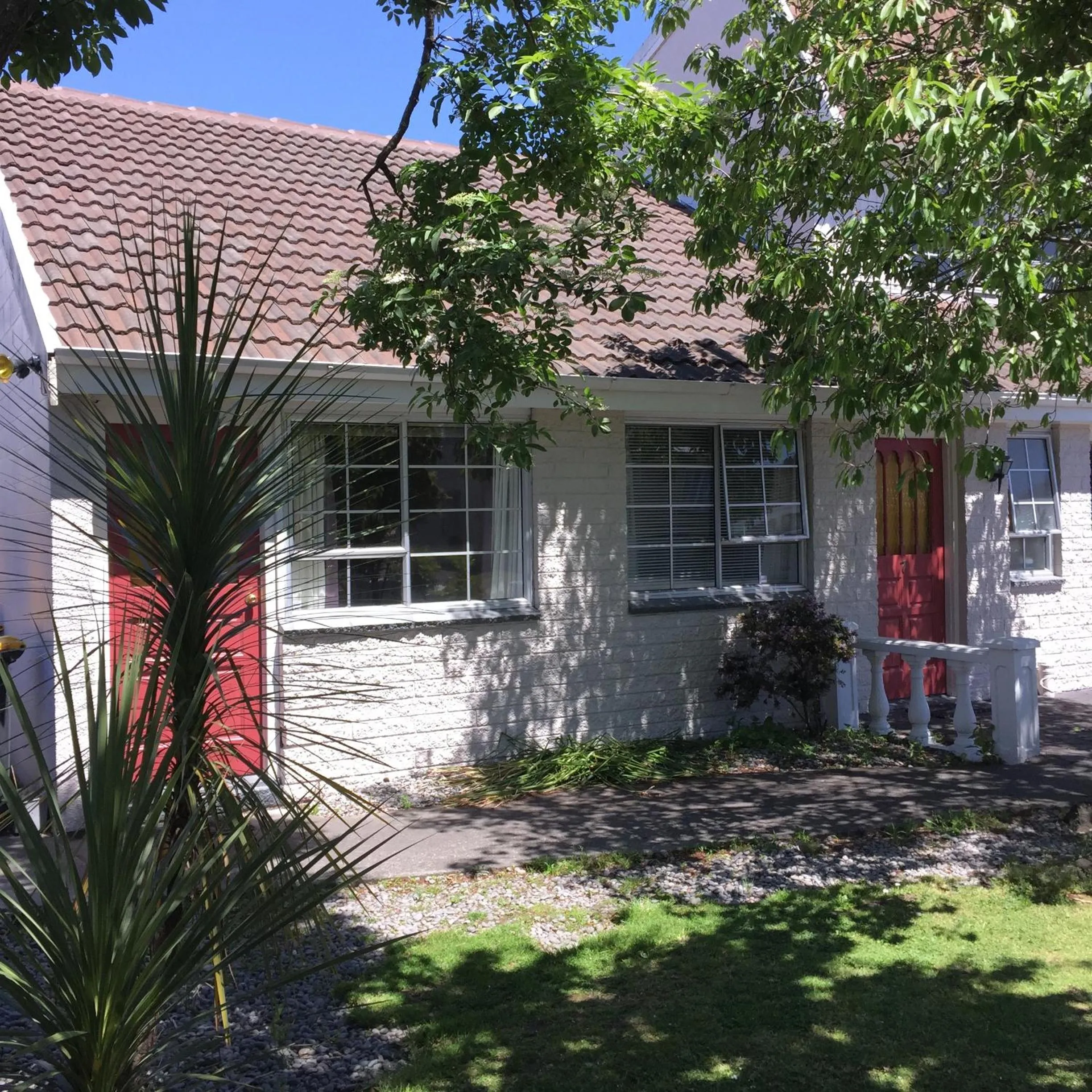 Facade/entrance in Ferry Motel