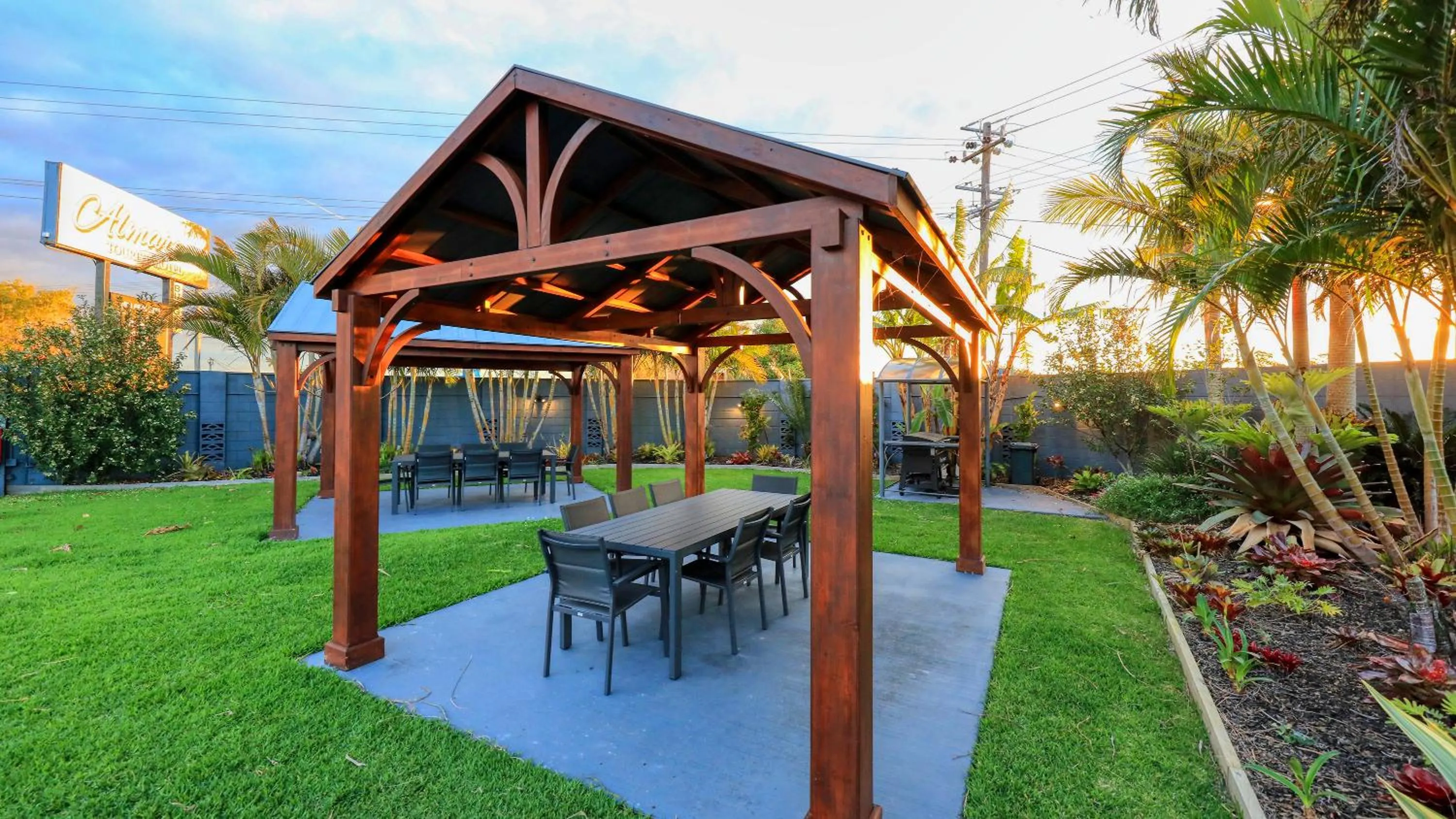 BBQ facilities in Almare Tourist Motel