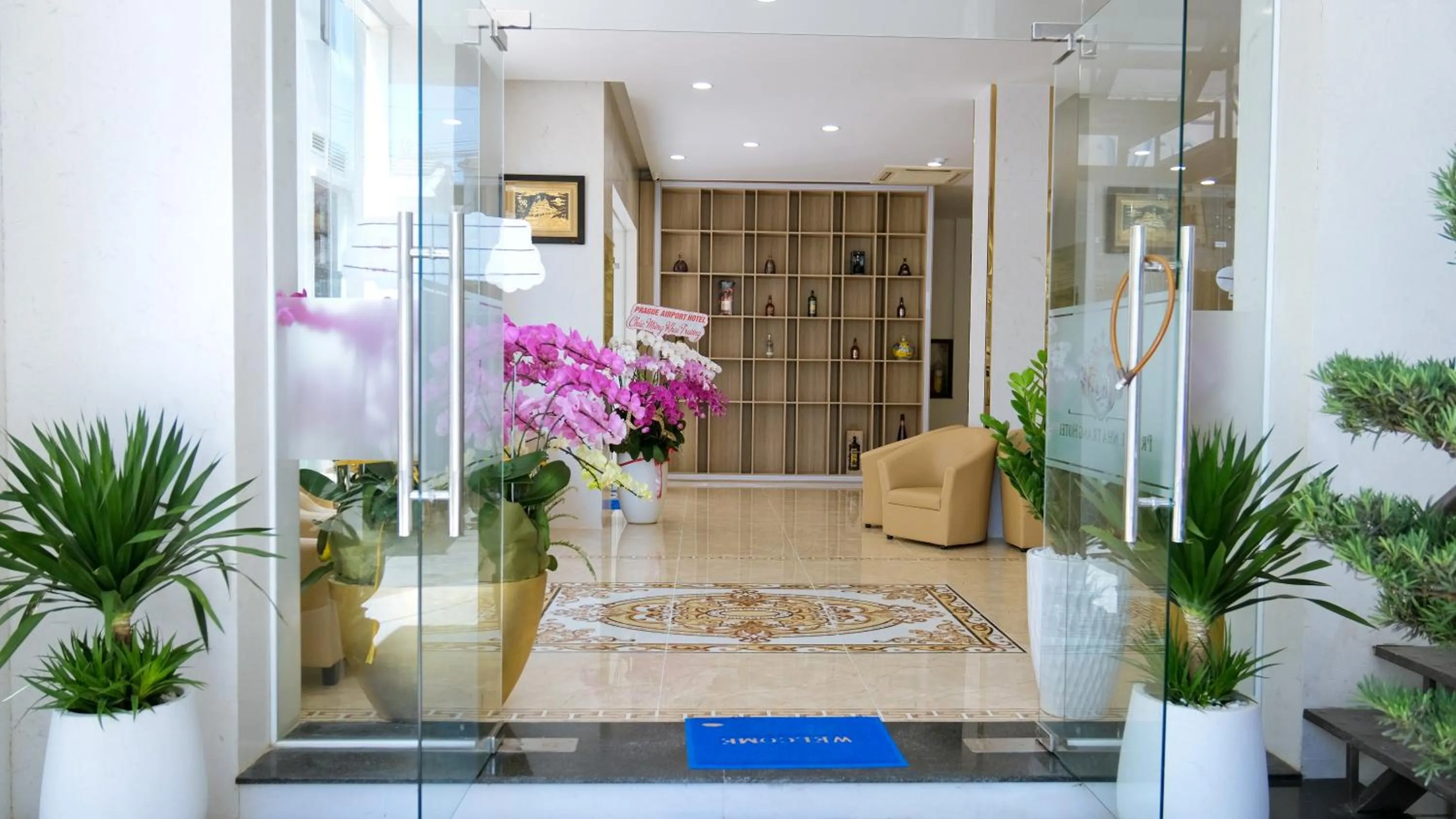 Prague Nha Trang Hotel