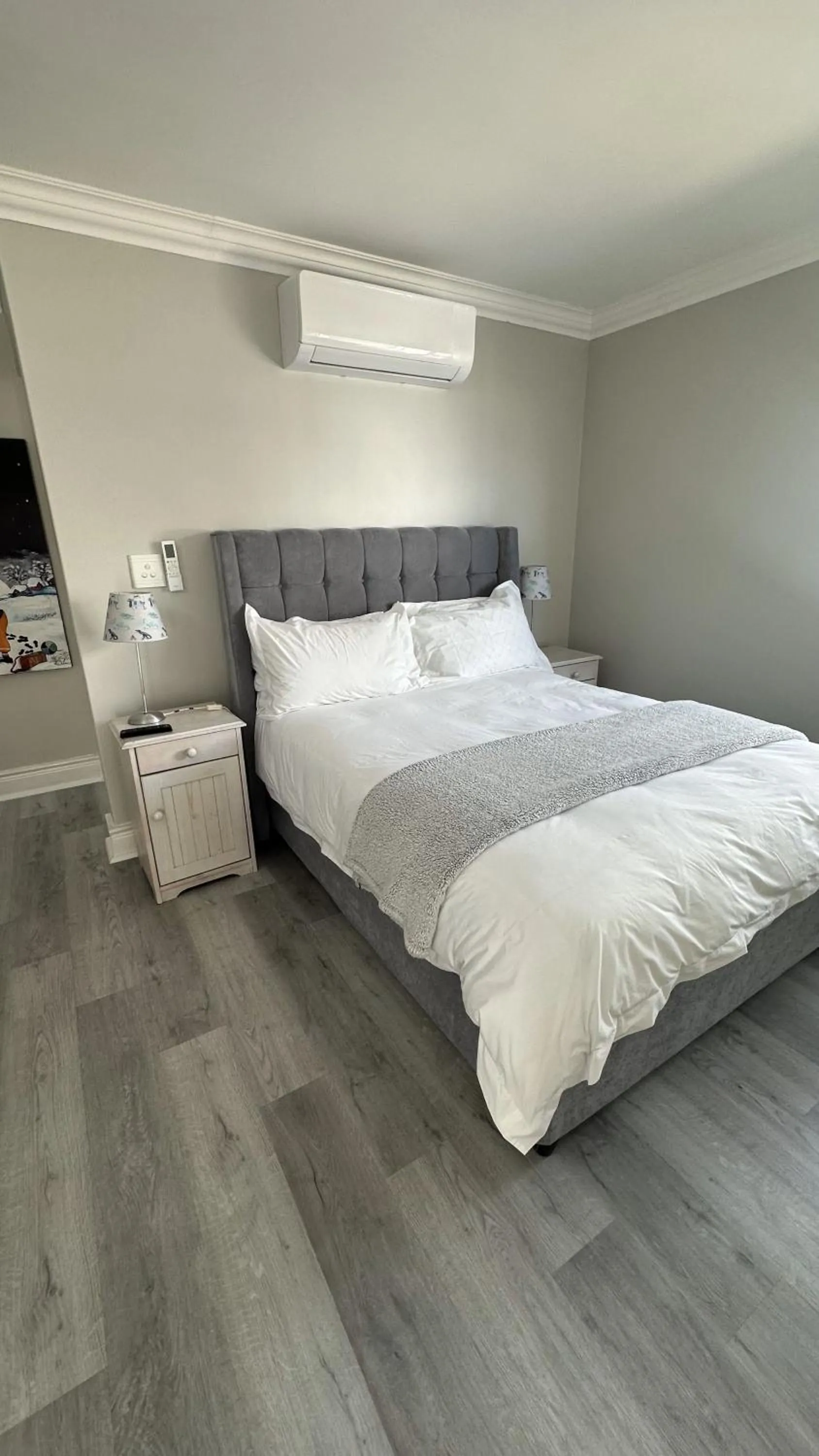 Bed in Oceansnest Guest House