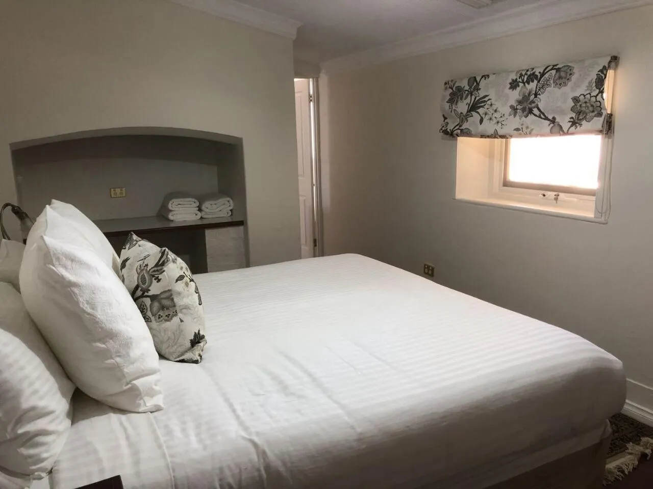 Bedroom, Bed in Barossa Shiraz Estate