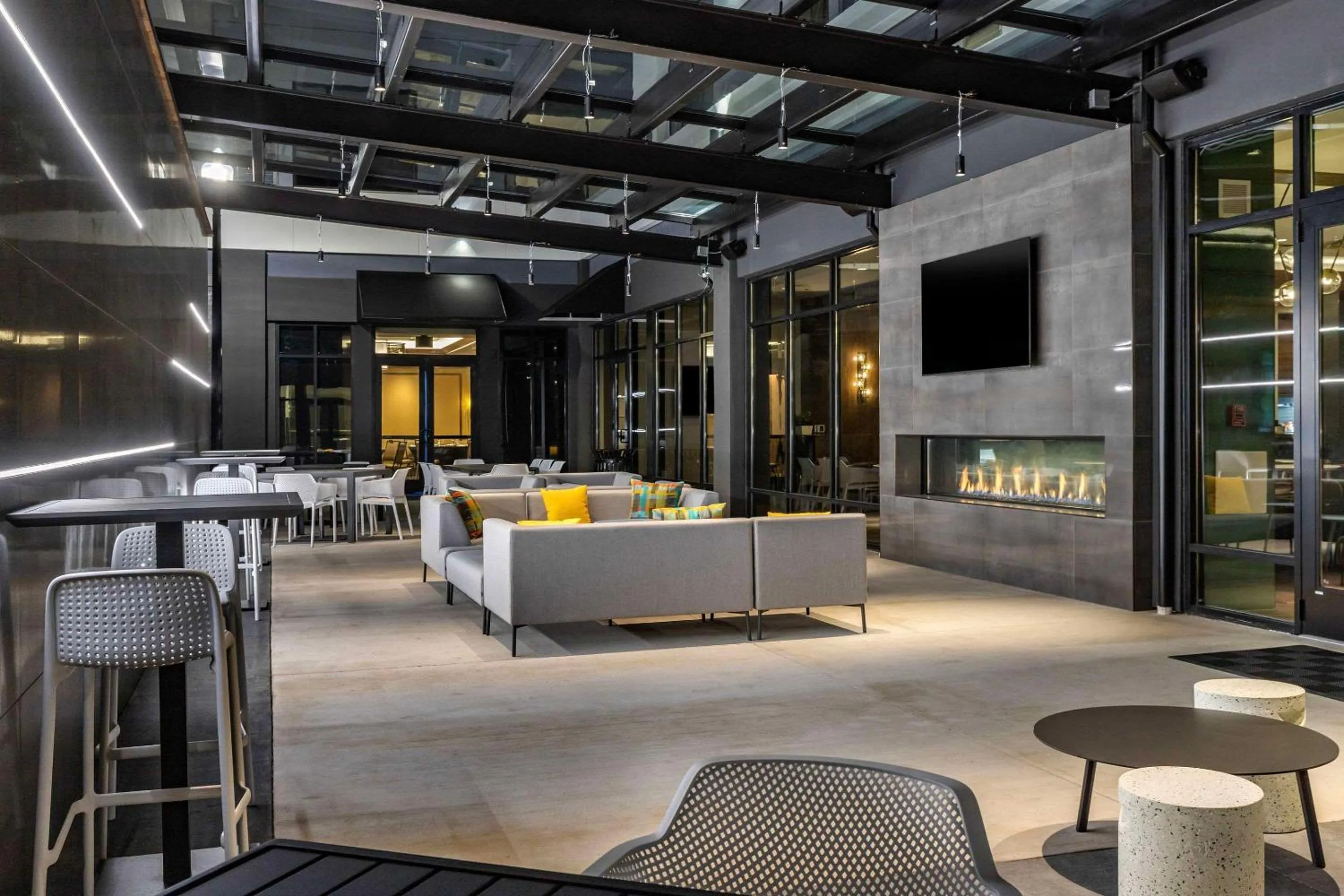 Swimming pool in Cambria Hotel - Arundel Mills BWI Airport