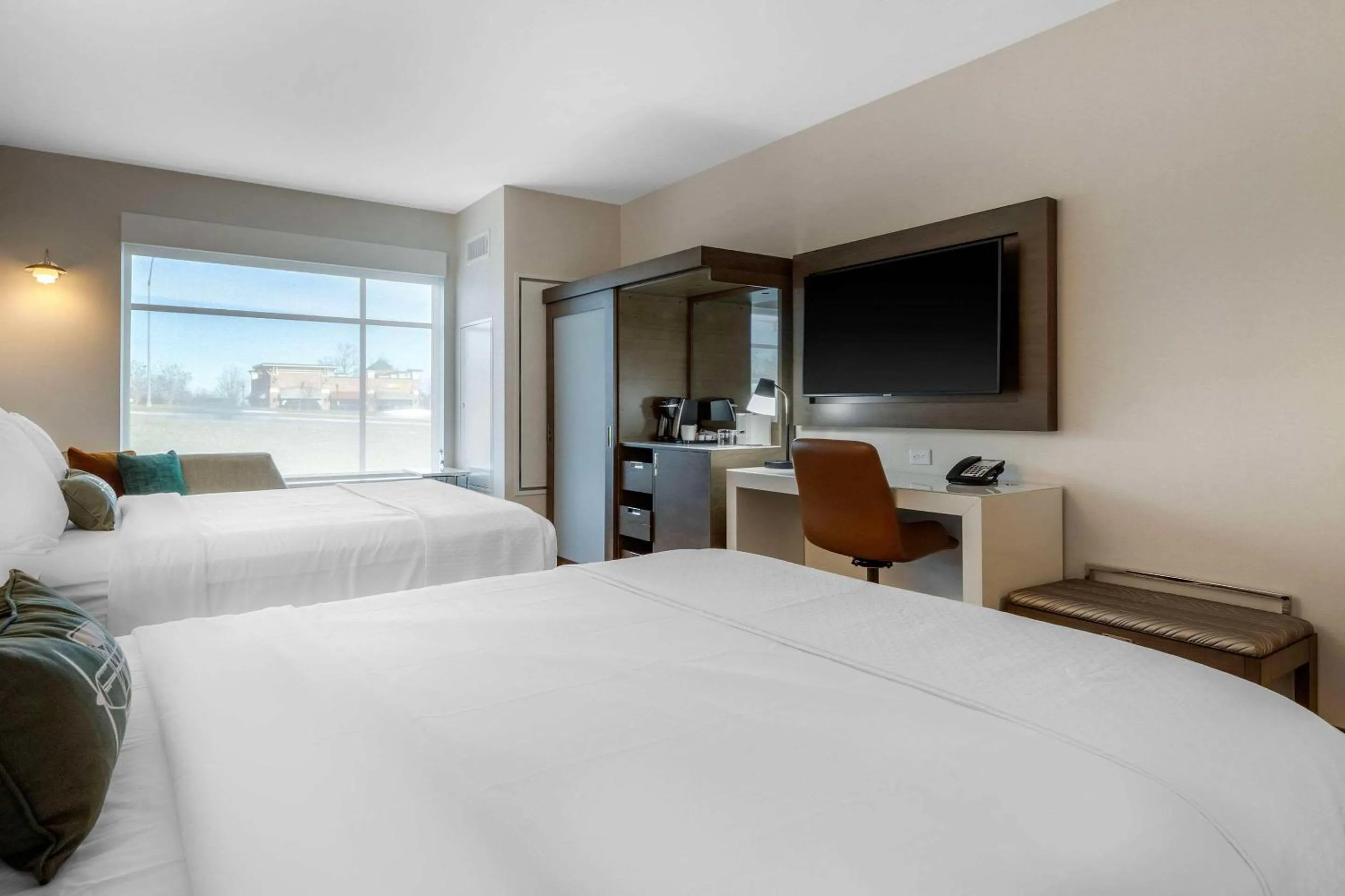 Bedroom, Bed in Cambria Hotel - Arundel Mills BWI Airport