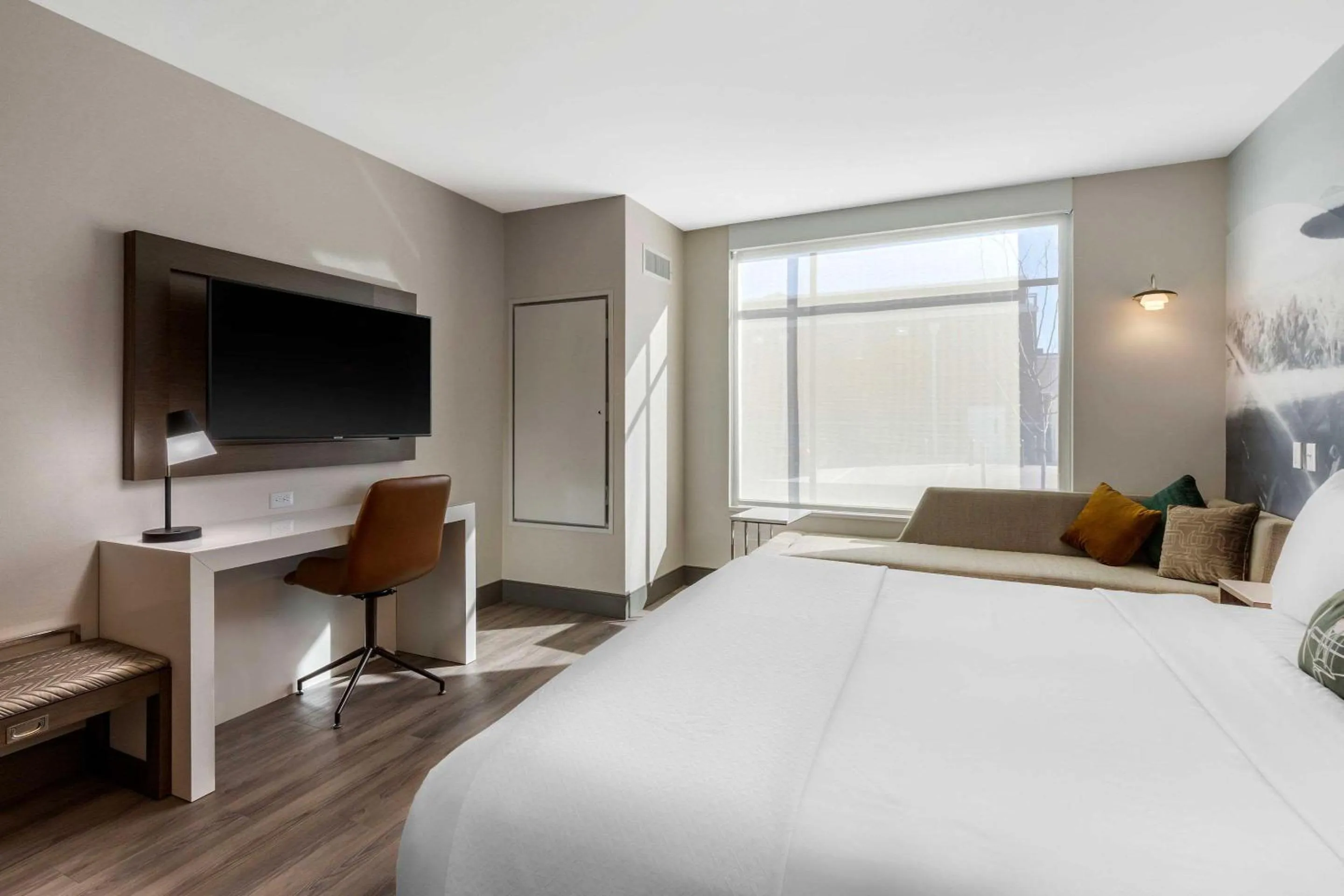 Bedroom, Bed in Cambria Hotel - Arundel Mills BWI Airport