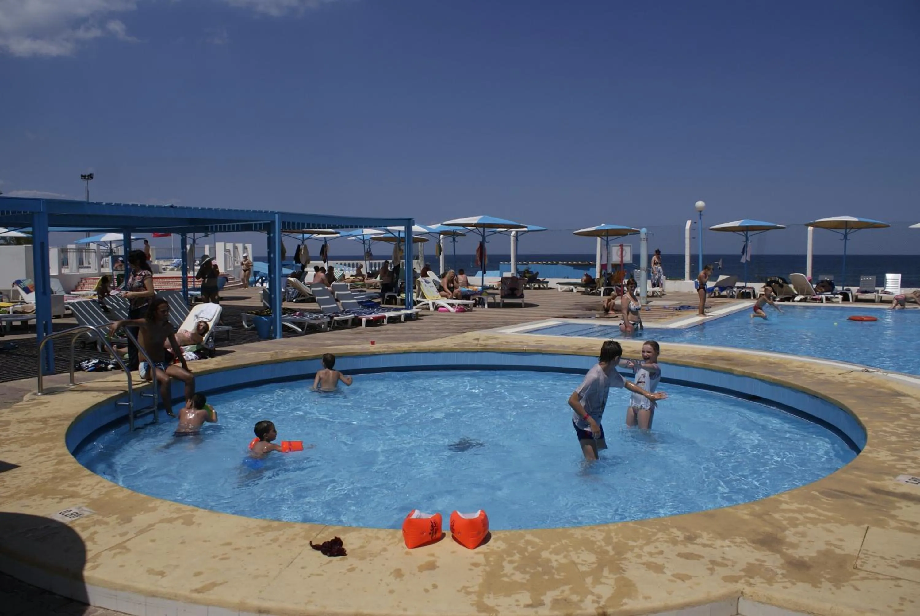 Swimming pool in El Mouradi Club Selima