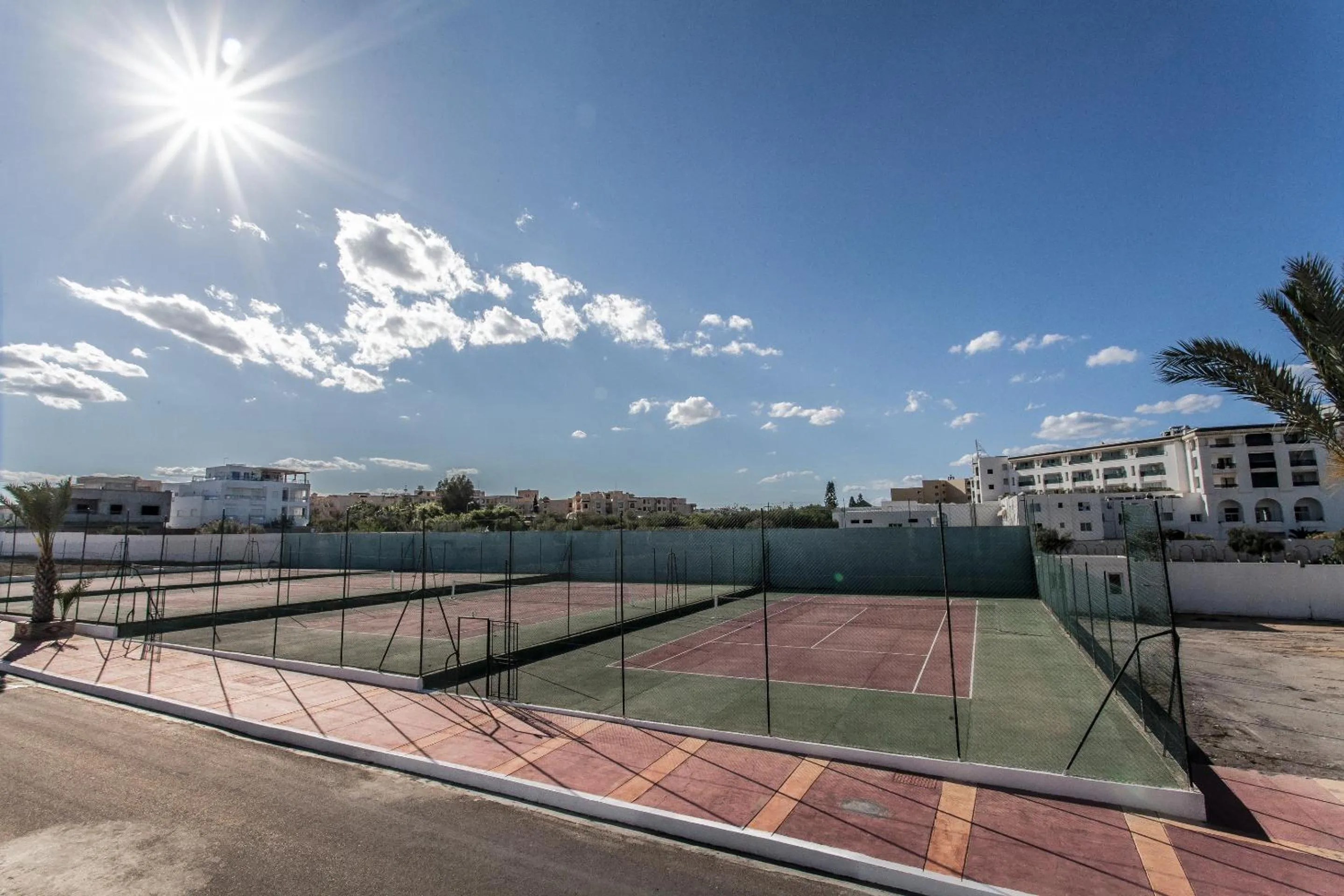 Tennis court in El Mouradi Club Selima