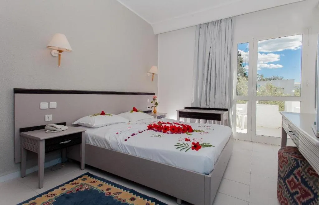 Bedroom, Bed in El Mouradi Club Selima