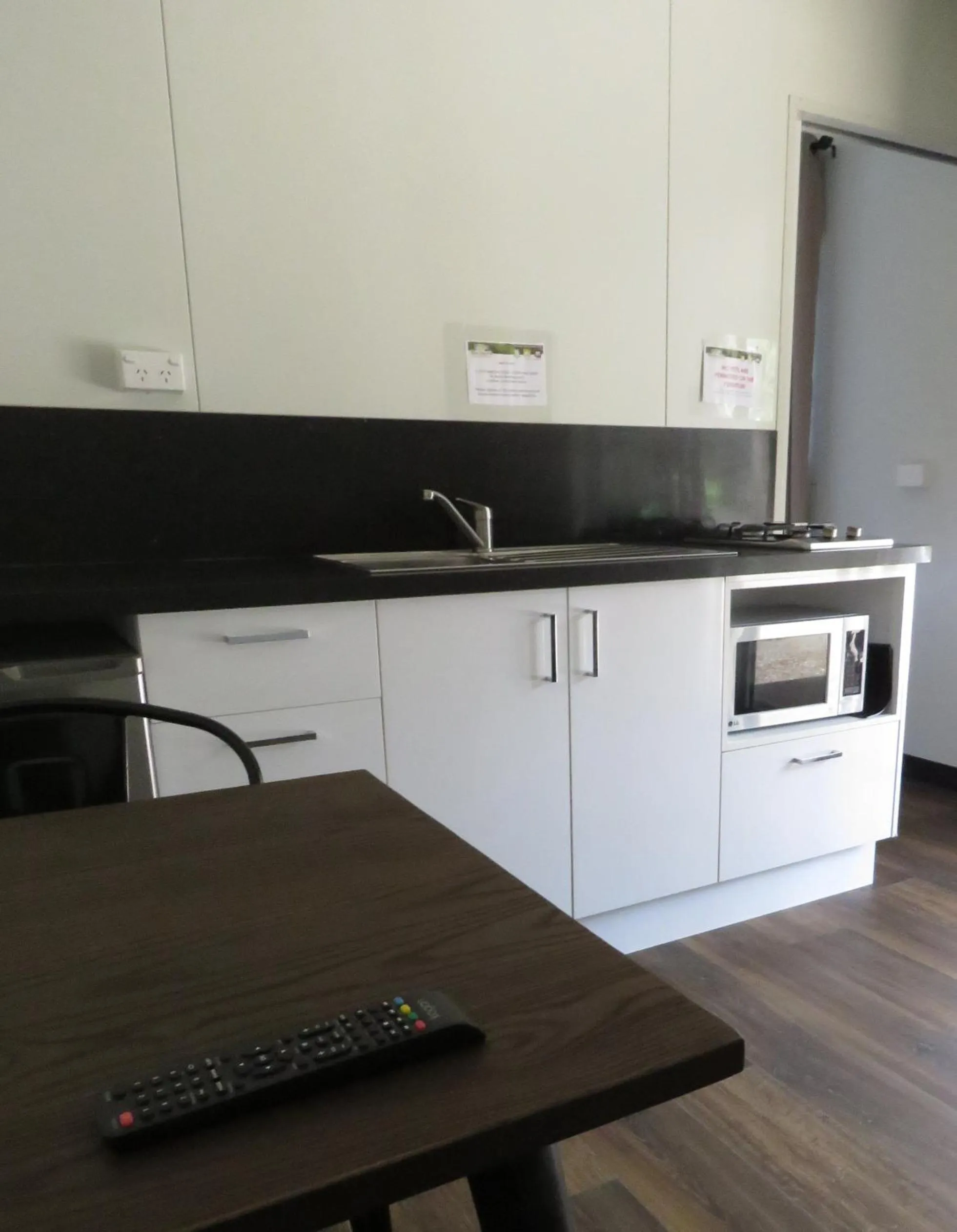 kitchen in Beechworth Holiday Park