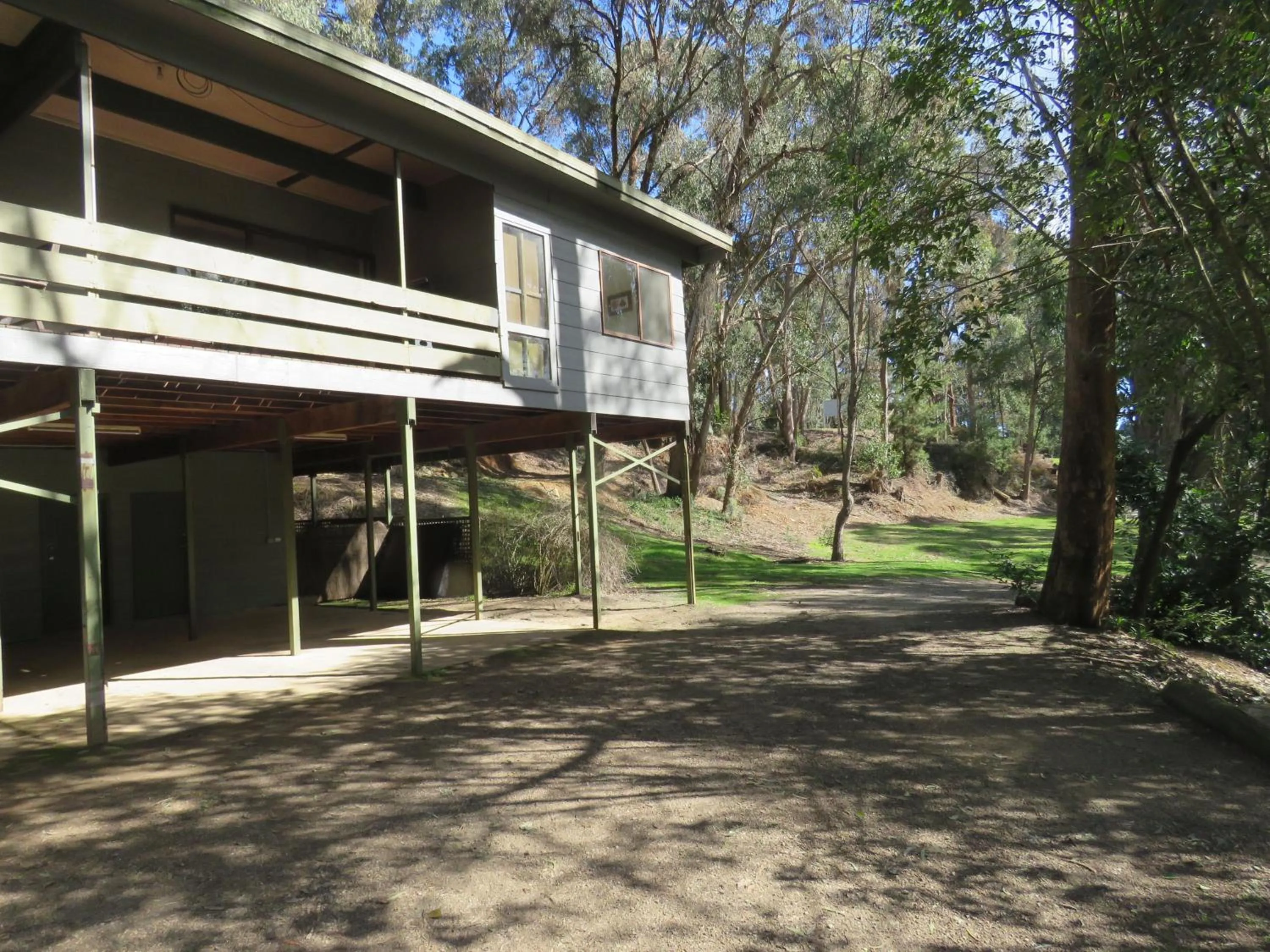 Property building in Beechworth Holiday Park