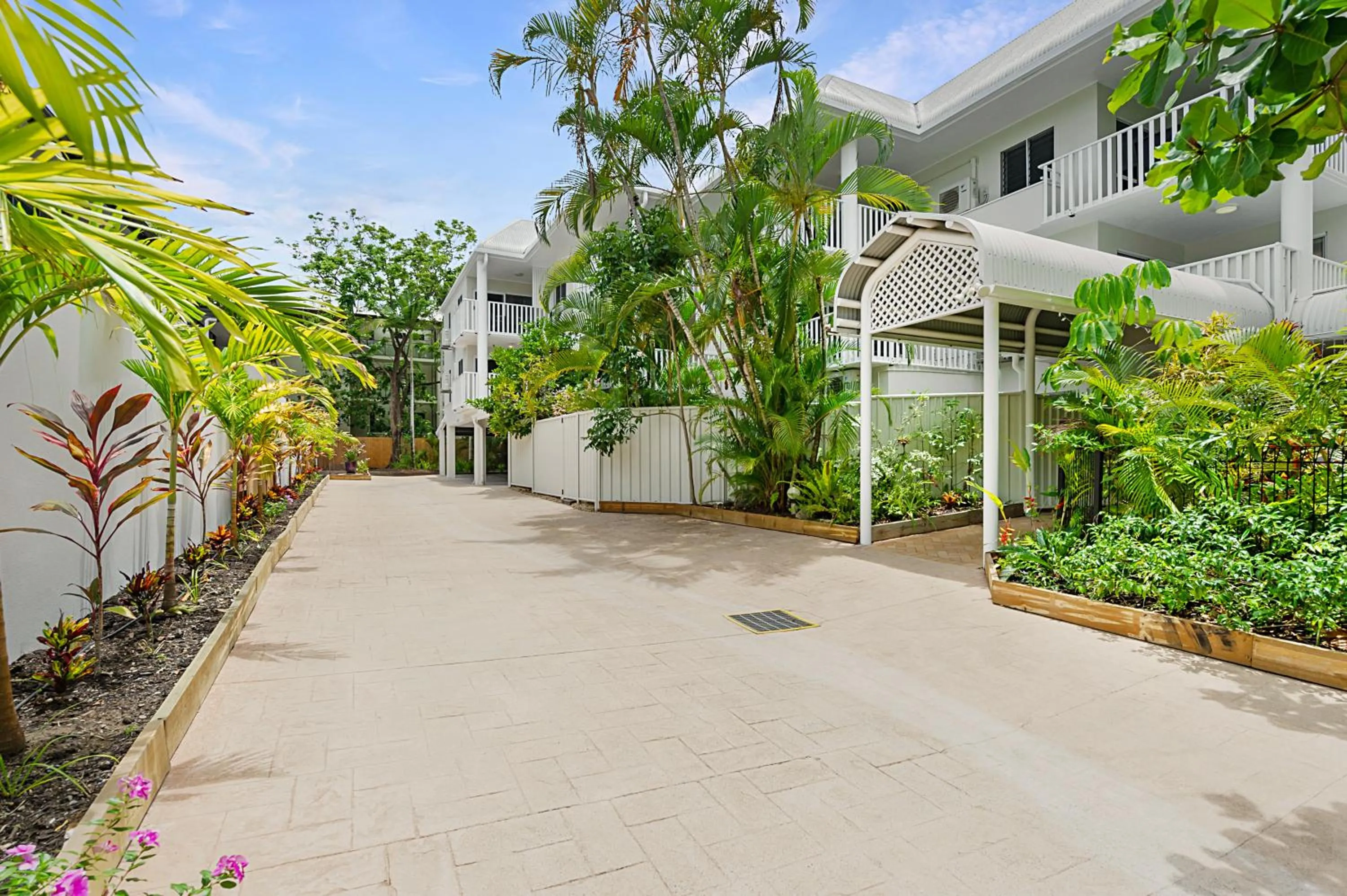 Property building in Outrigger Apartments Port Douglas