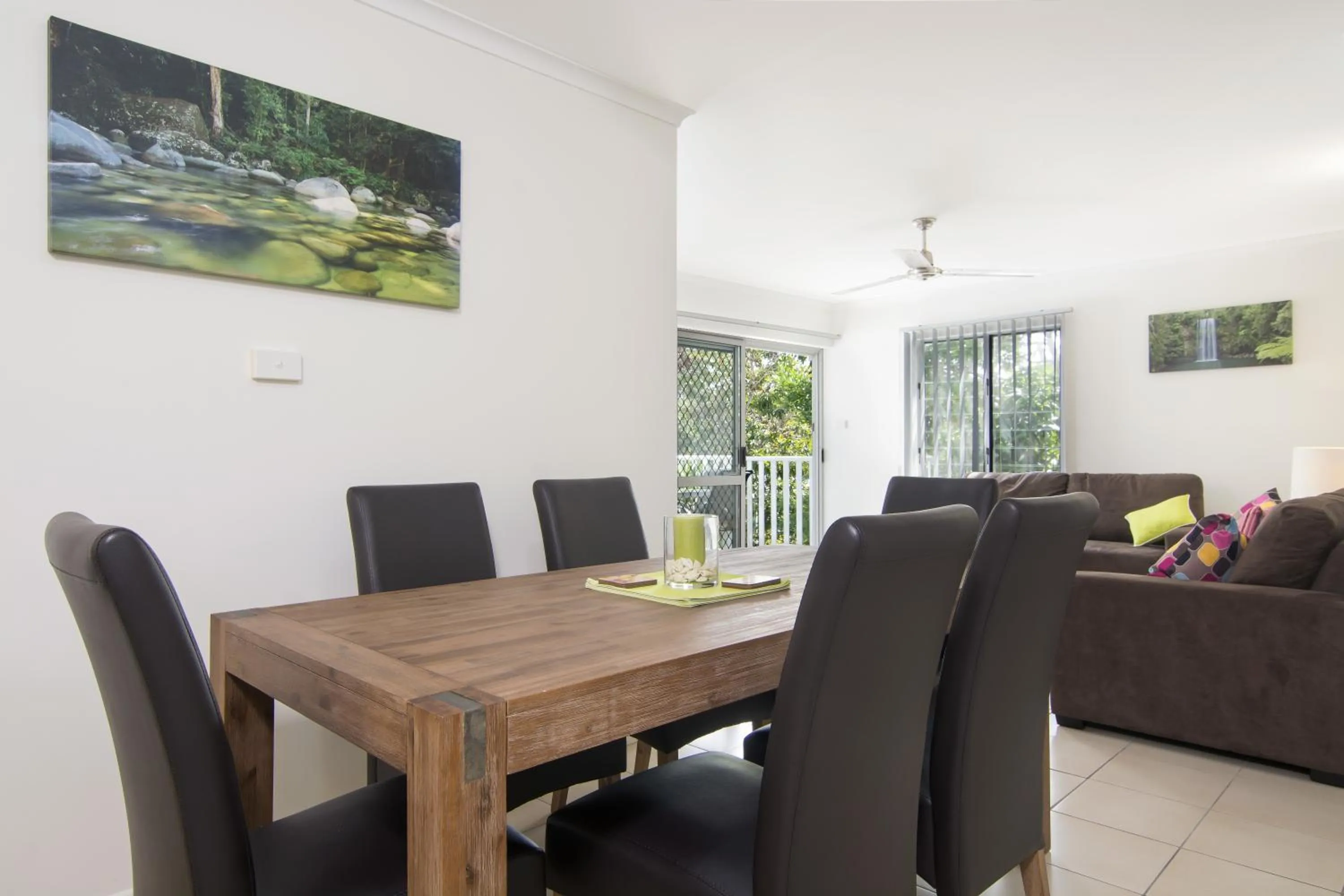 Dining area in Outrigger Apartments Port Douglas