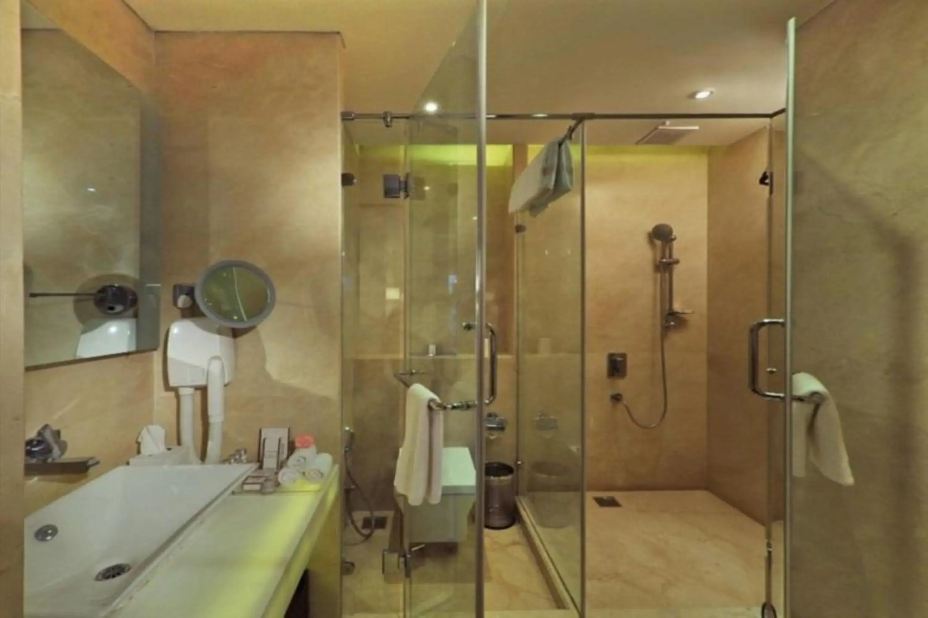 Premium King Room with Walk In Shower in Holiday Inn Chandigarh Panchkula, an IHG Hotel Premium King Room with Walk In Shower in Holiday Inn Chandigarh Panchkula, an IHG Hotel