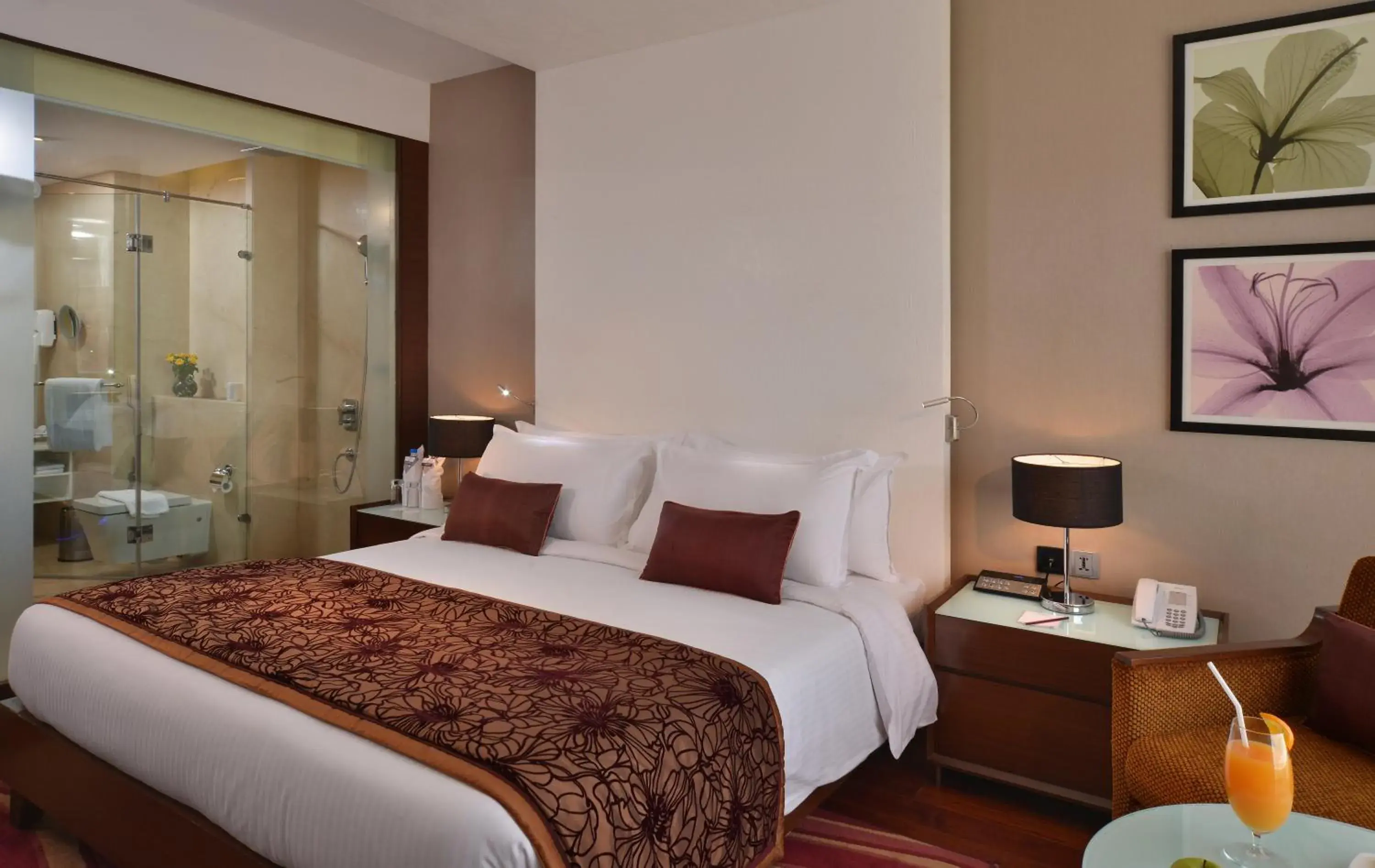 Standard King Room in Holiday Inn Chandigarh Panchkula, an IHG Hotel Standard King Room in Holiday Inn Chandigarh Panchkula, an IHG Hotel