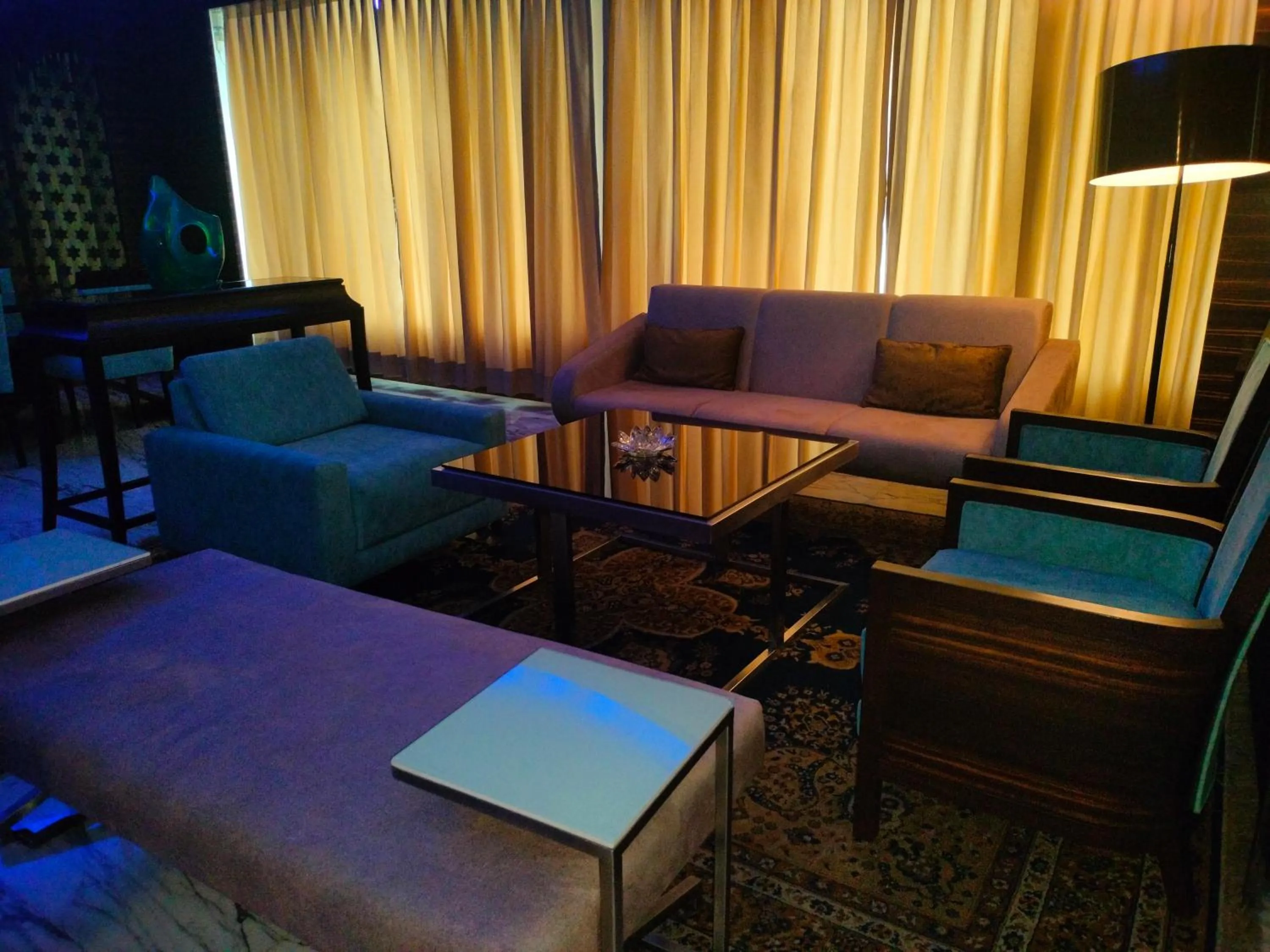 Dining area in Holiday Inn Chandigarh Panchkula, an IHG Hotel