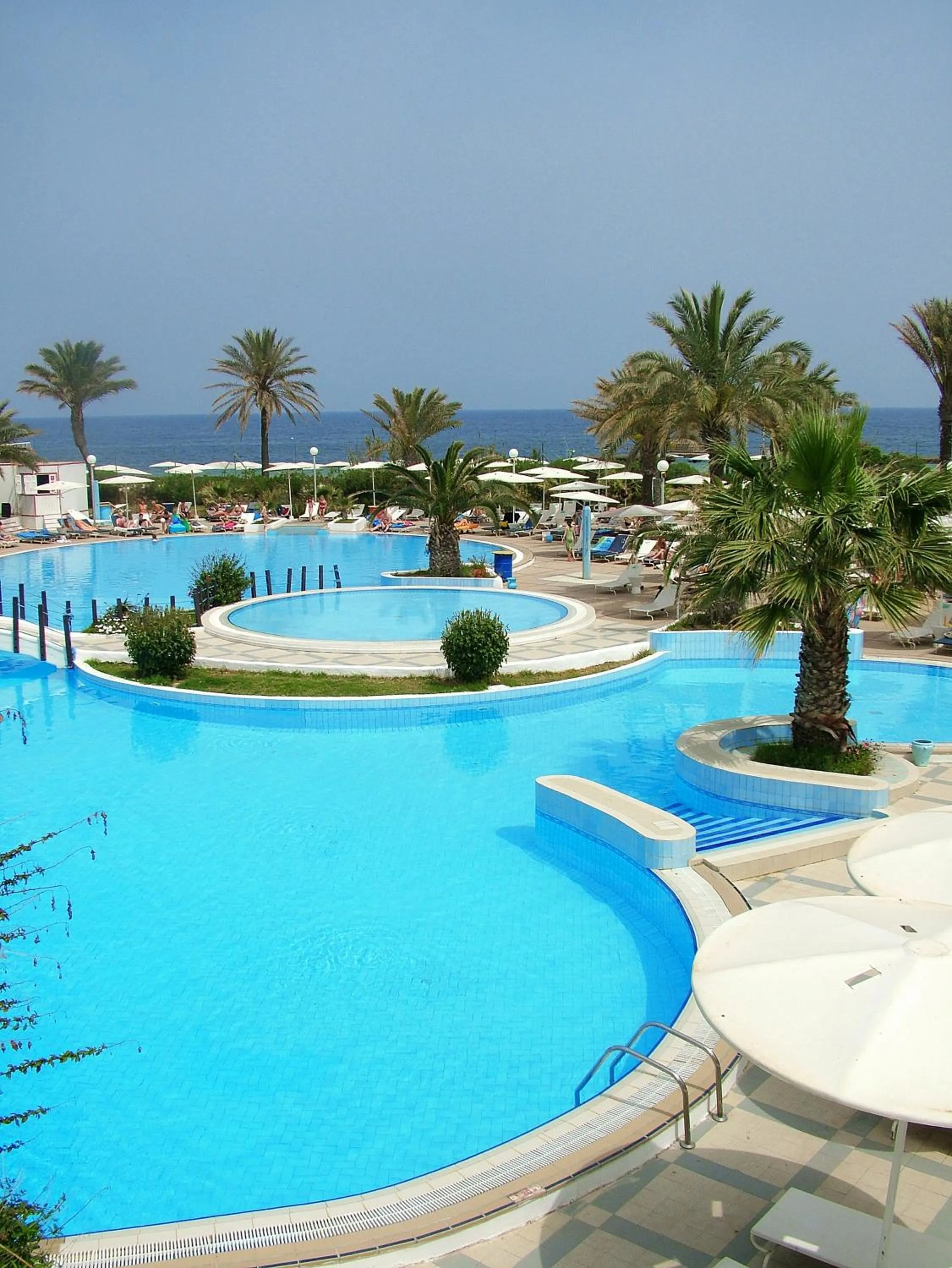 Swimming pool in El Mouradi Skanes