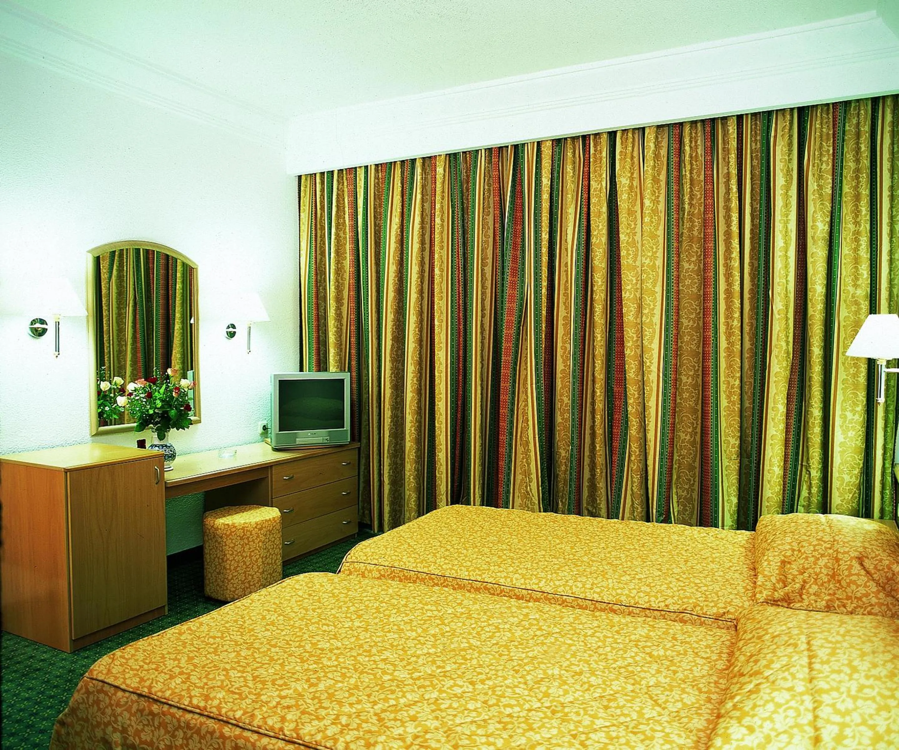 Bedroom, Bed in El Mouradi Skanes