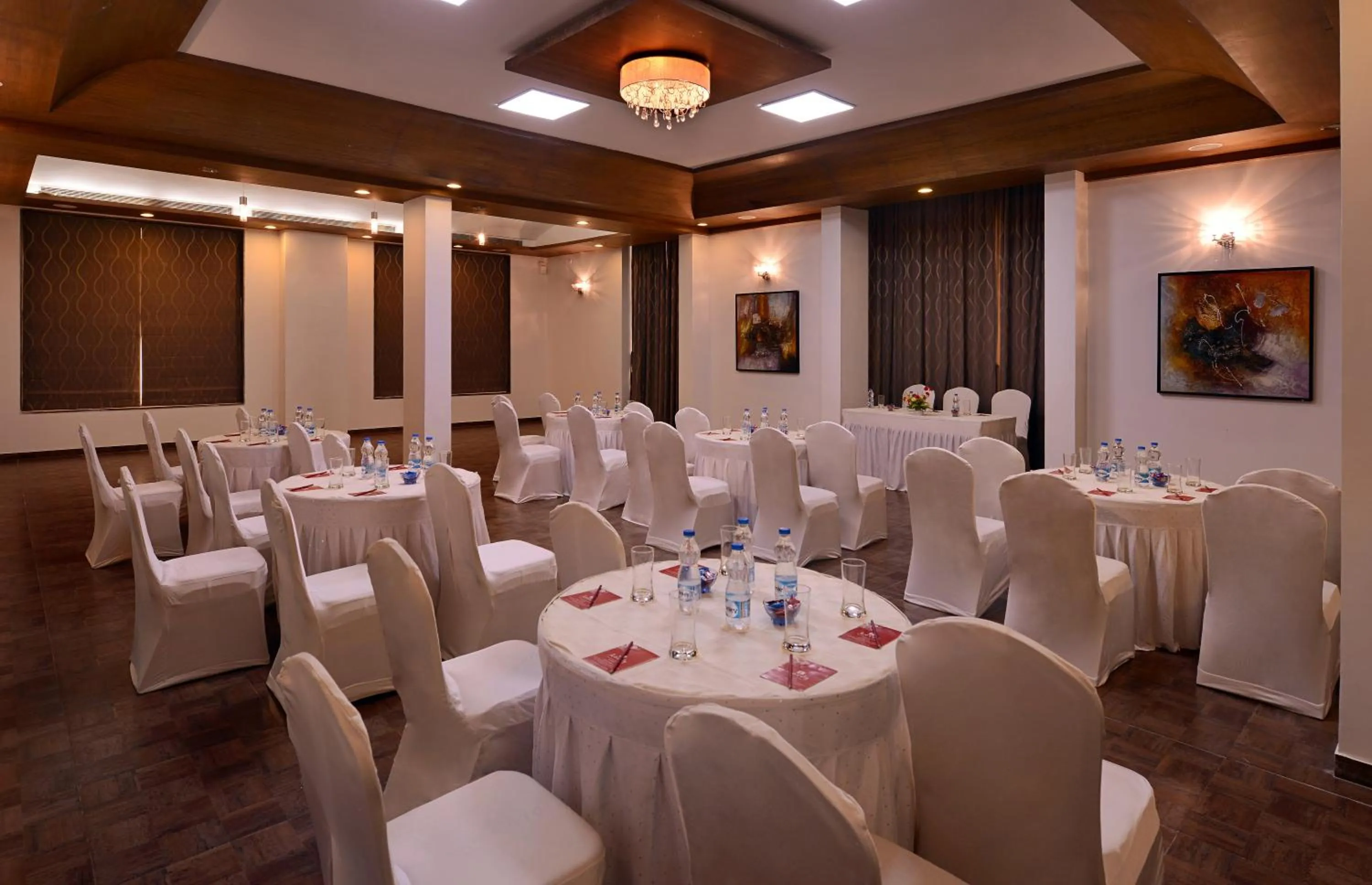 Banquet/Function facilities in Lords Inn Somnath