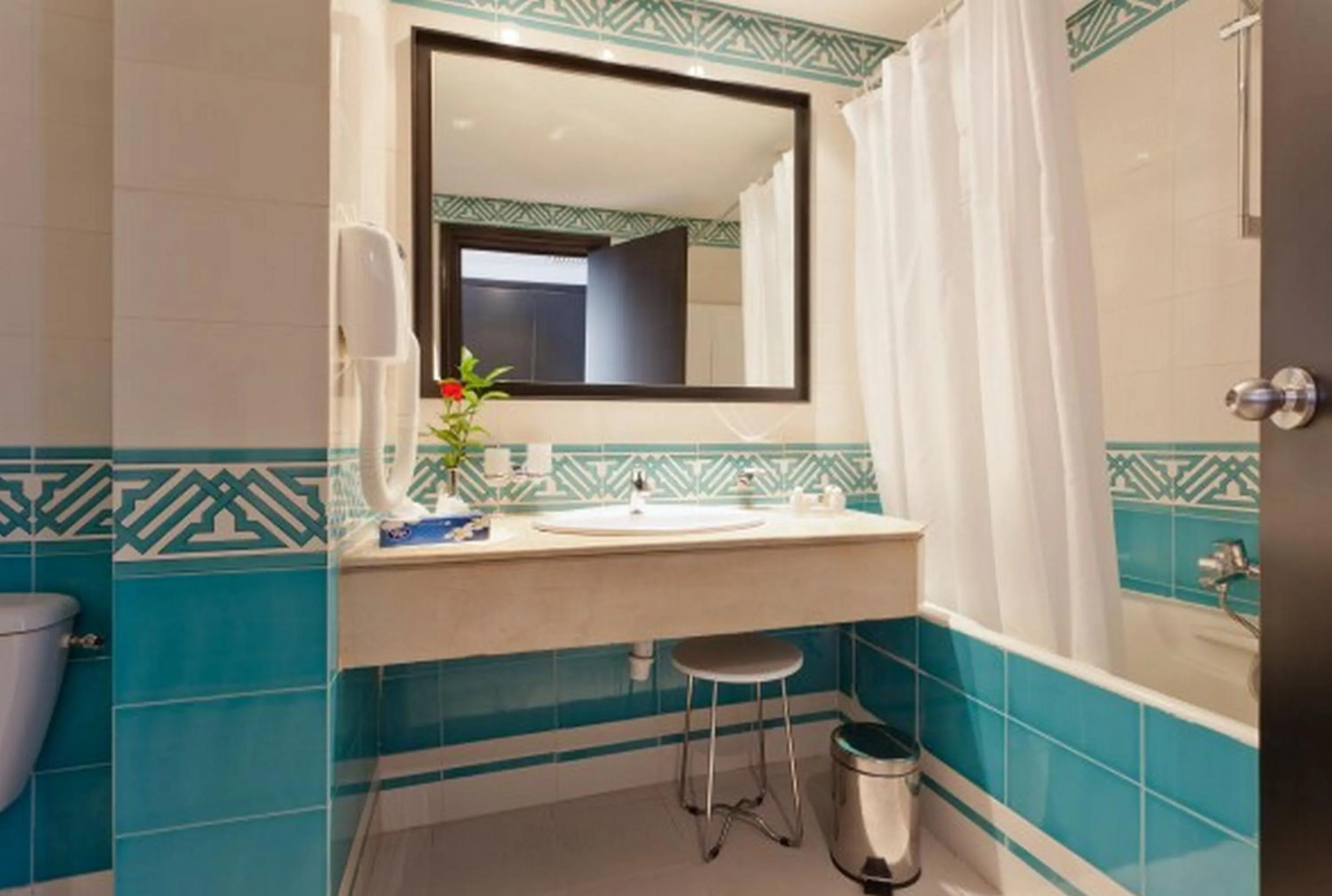 Bathroom in El Mouradi Club Kantaoui