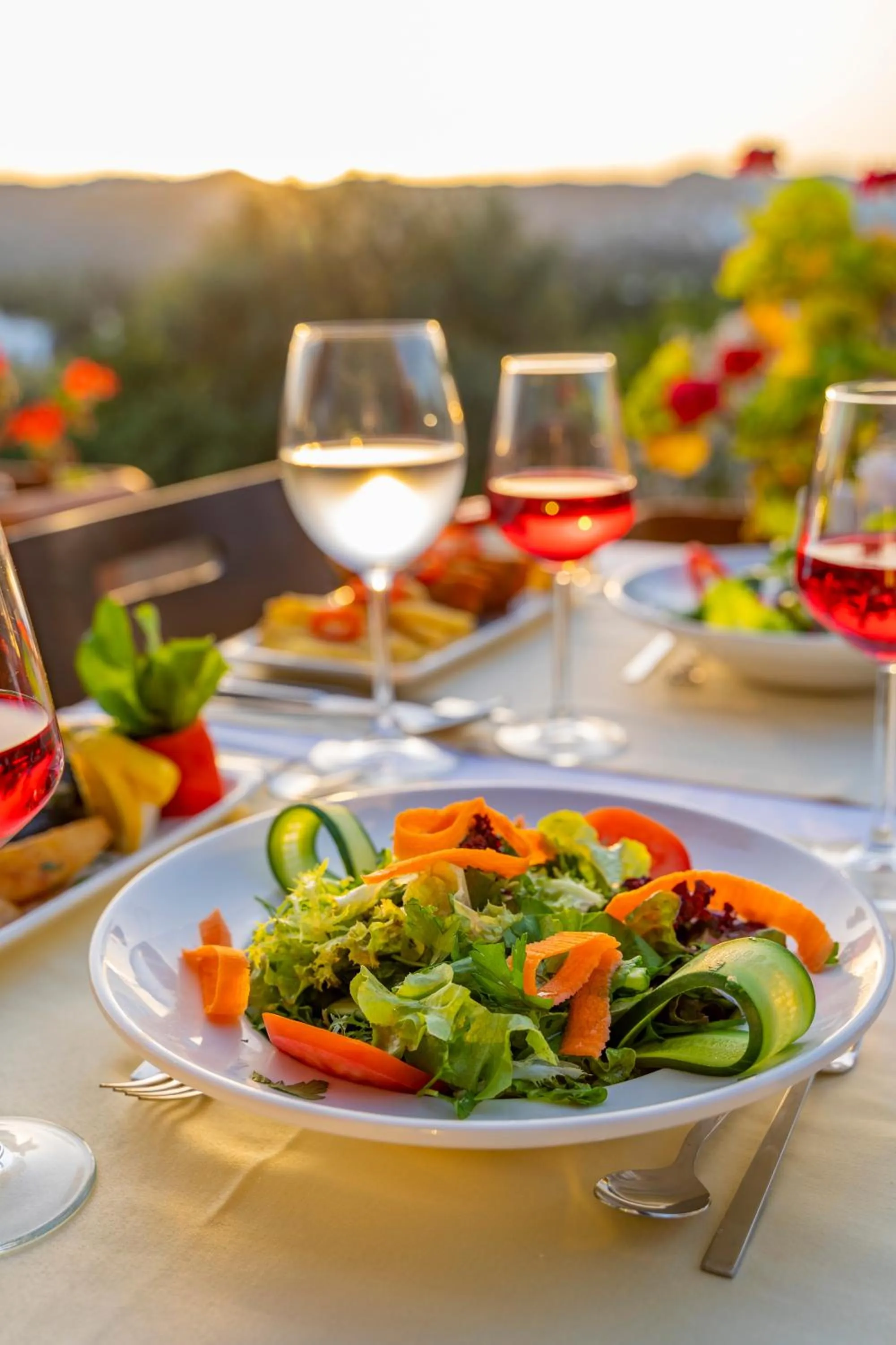 Restaurant/places to eat, Lunch and Dinner in Queen Boutique Hotel