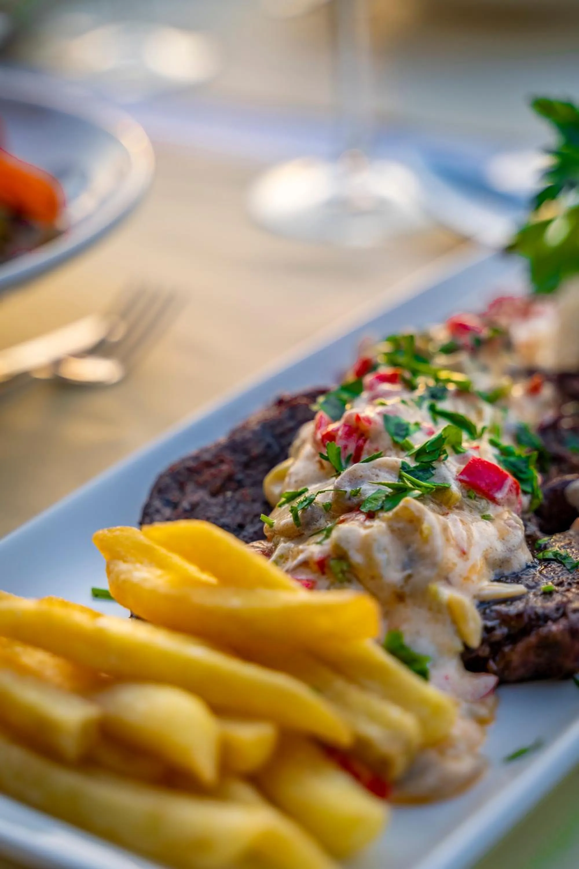 Restaurant/places to eat, Food in Queen Boutique Hotel