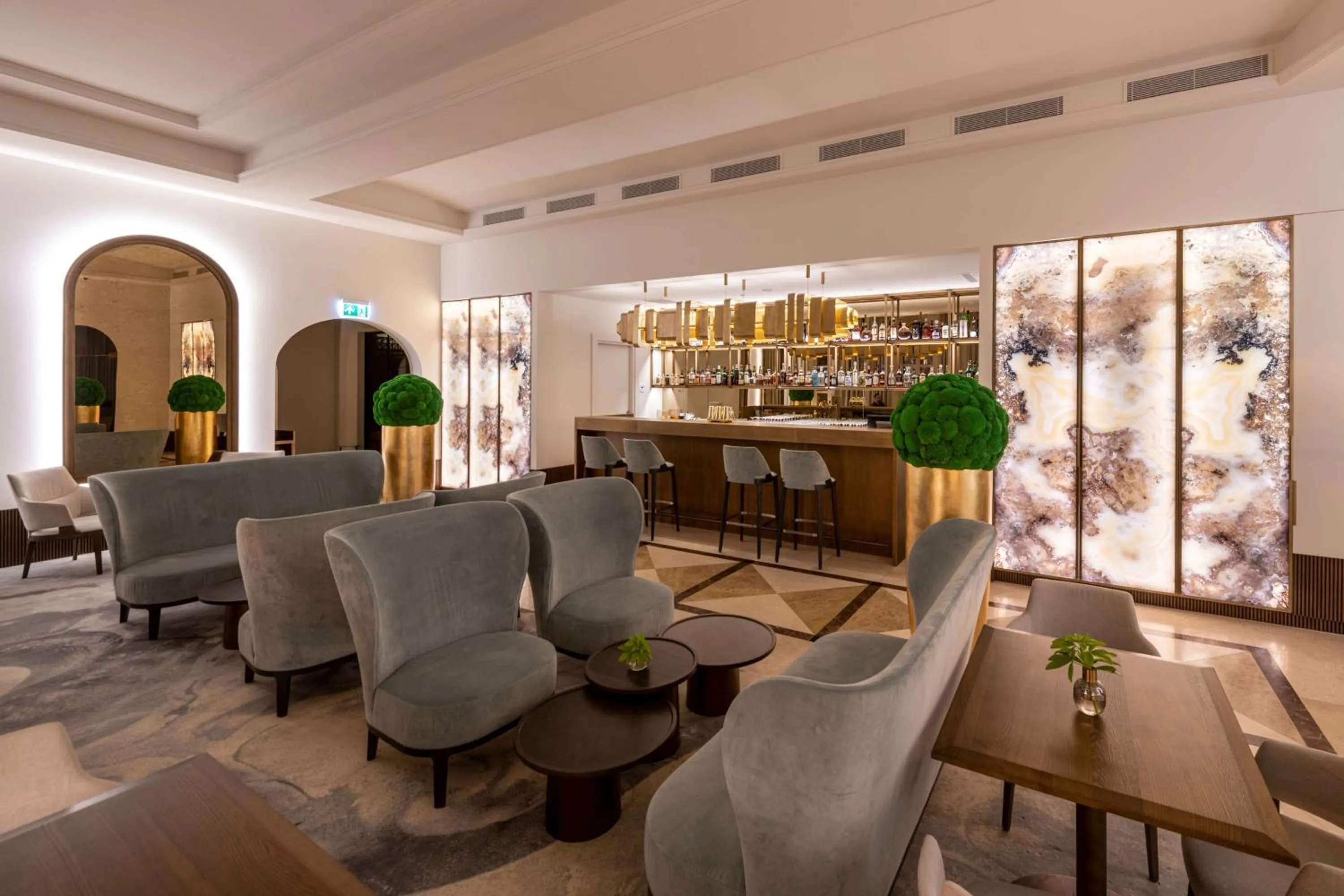 Restaurant/places to eat in Grand Hotel Kempinski Vilnius