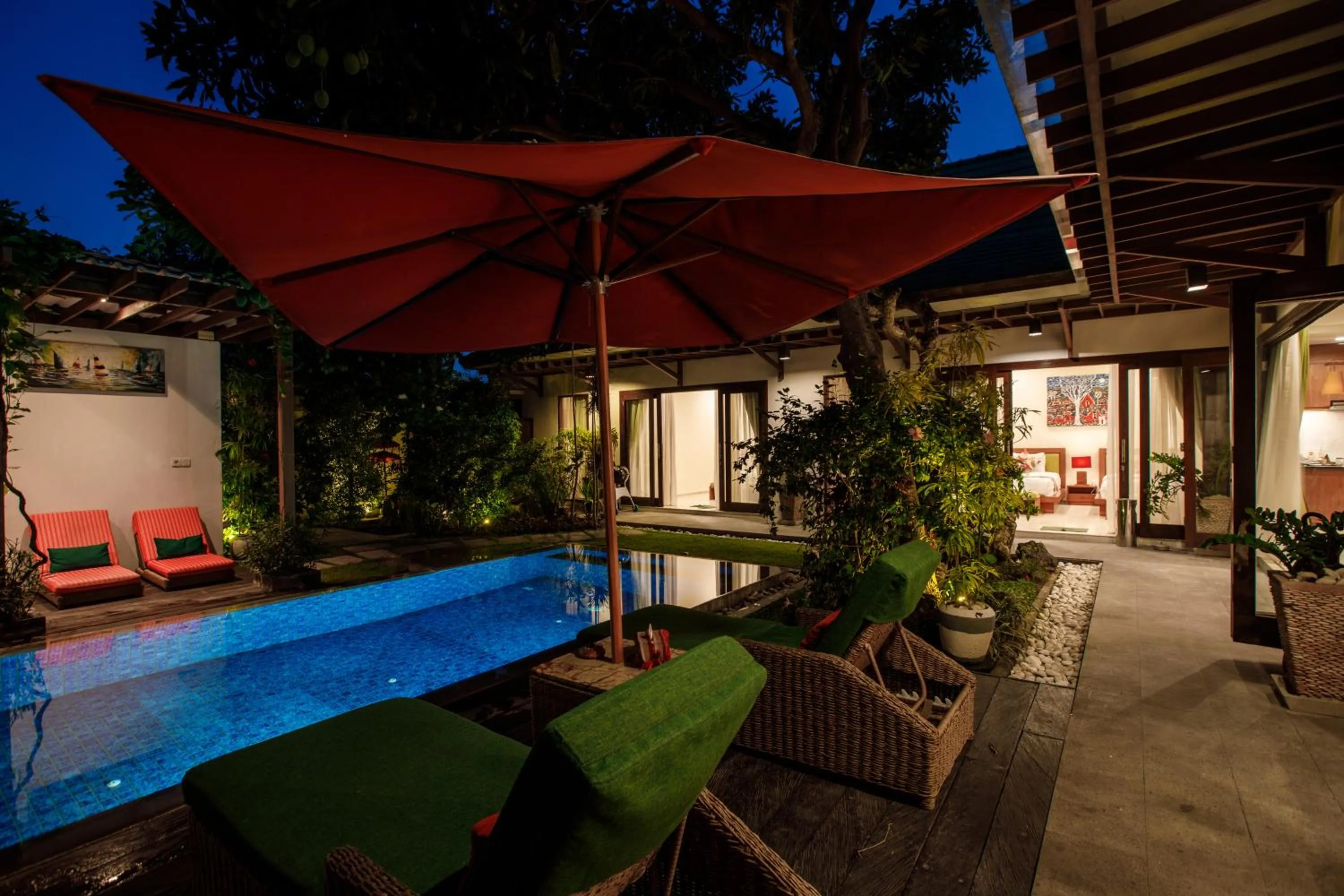 Night in Delight ART Villas