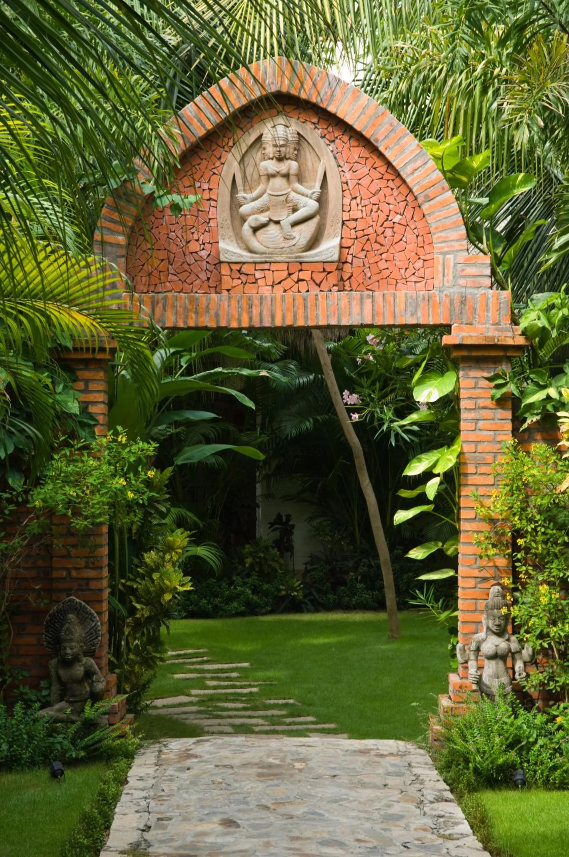 Facade/entrance in Cham Villas Resort