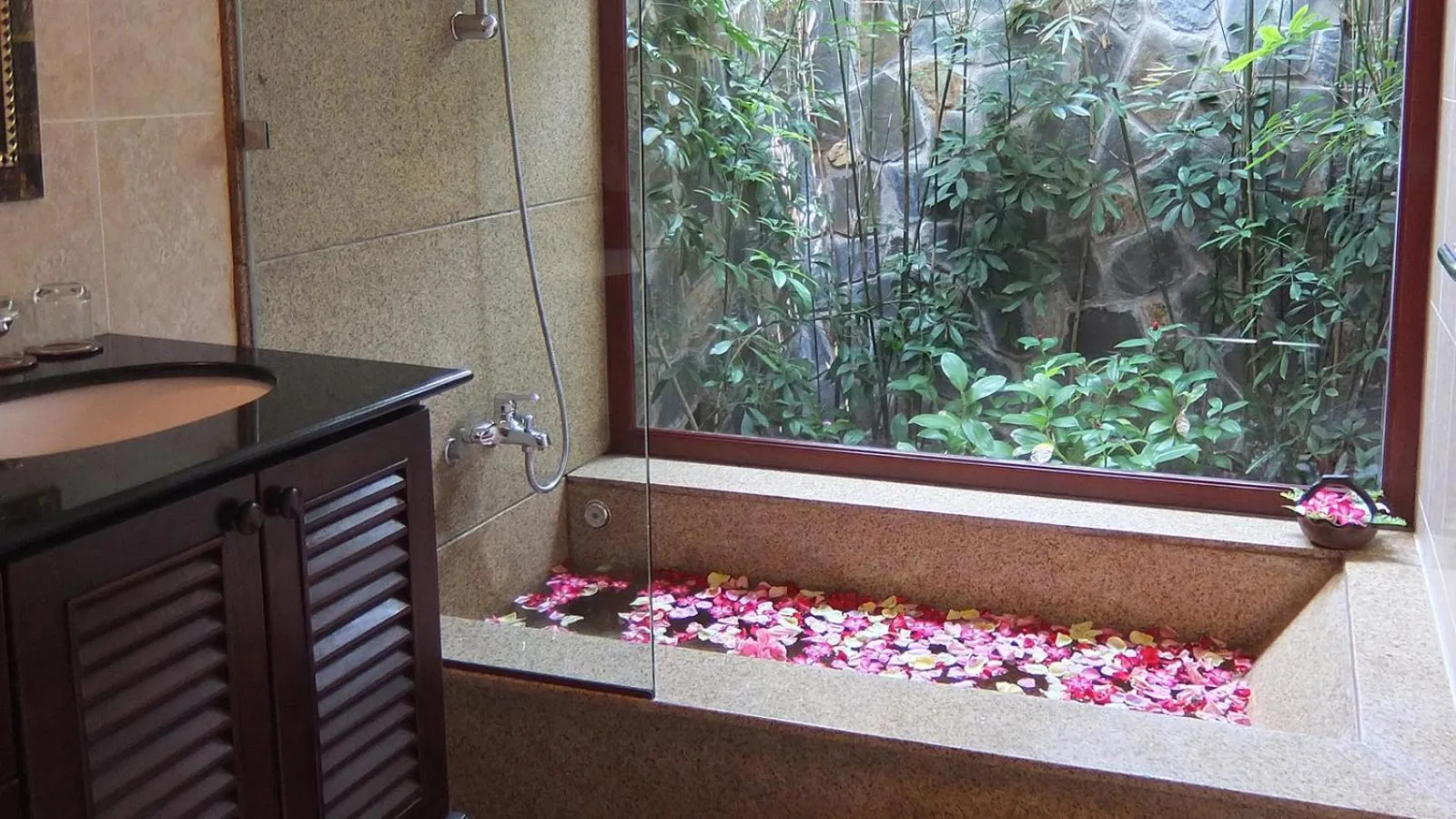 Garden in Cham Villas Resort