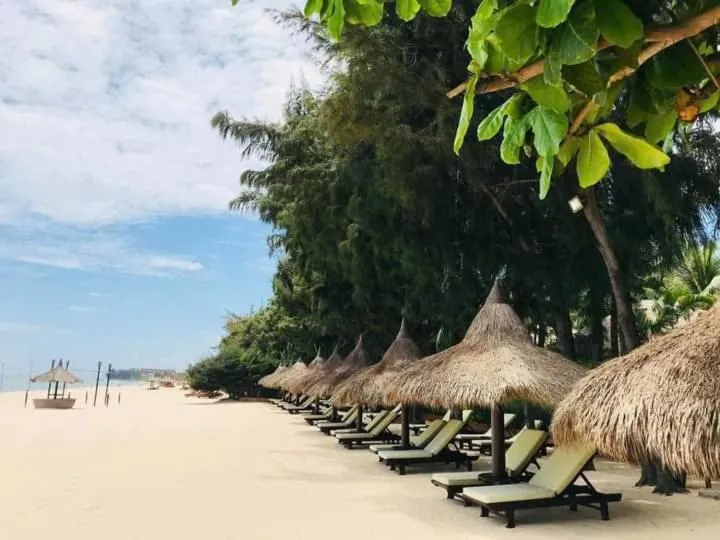 Beach in Cham Villas Resort