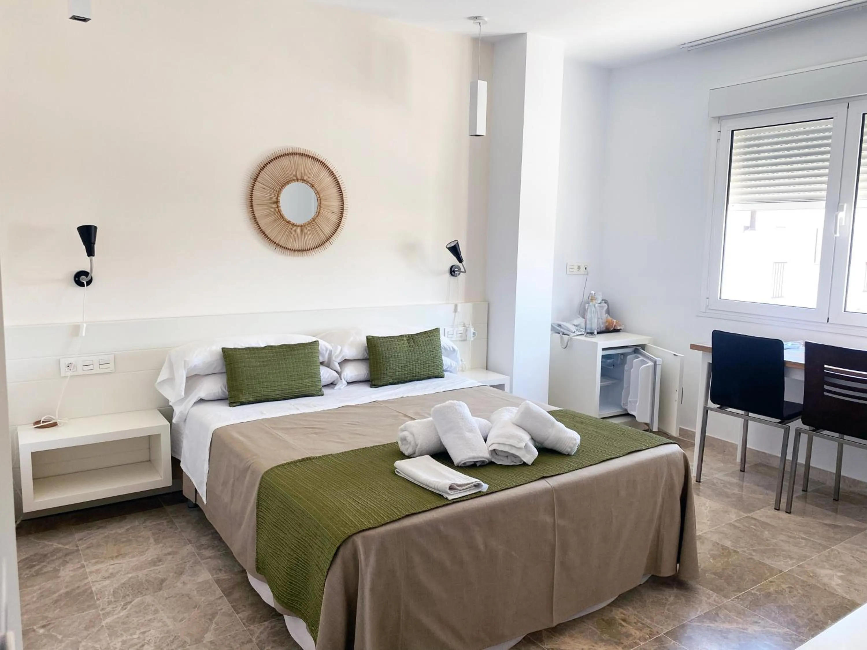 Bedroom, Bed in Hotel Senderos