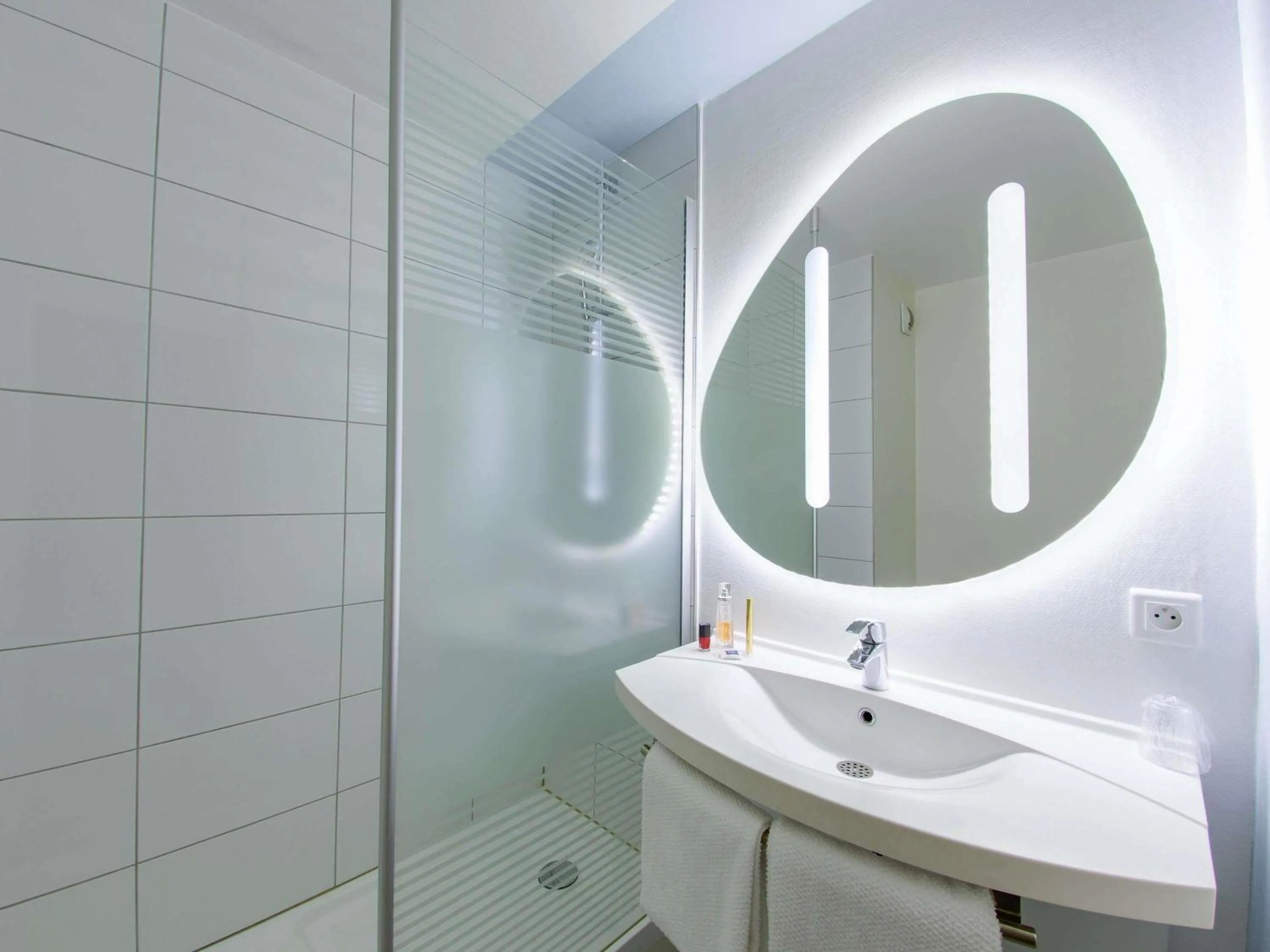 Bedroom in ibis budget Montpellier Sud Près d'Arènes