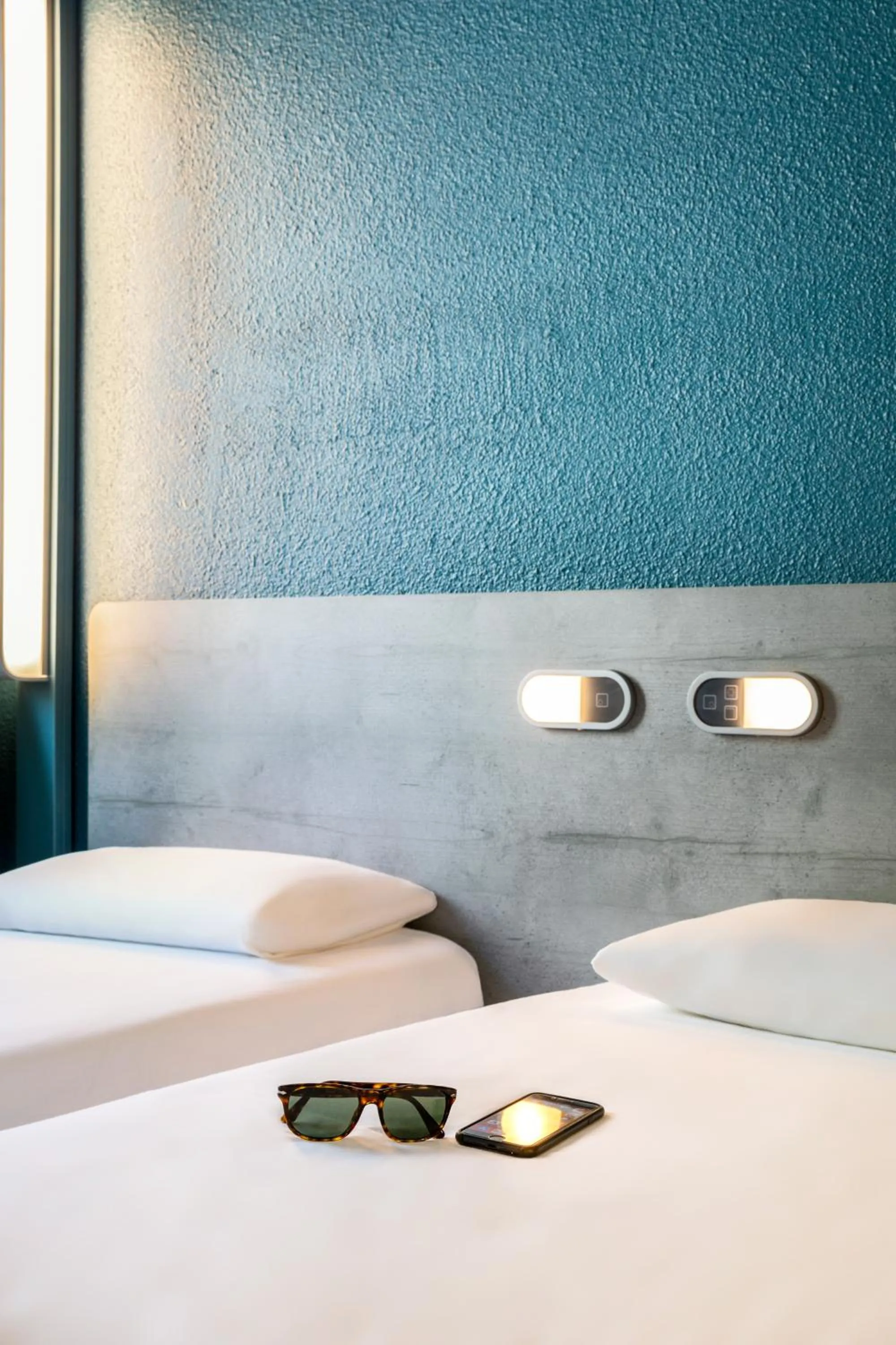 Bedroom, Bed in ibis budget Montpellier Sud Près d'Arènes