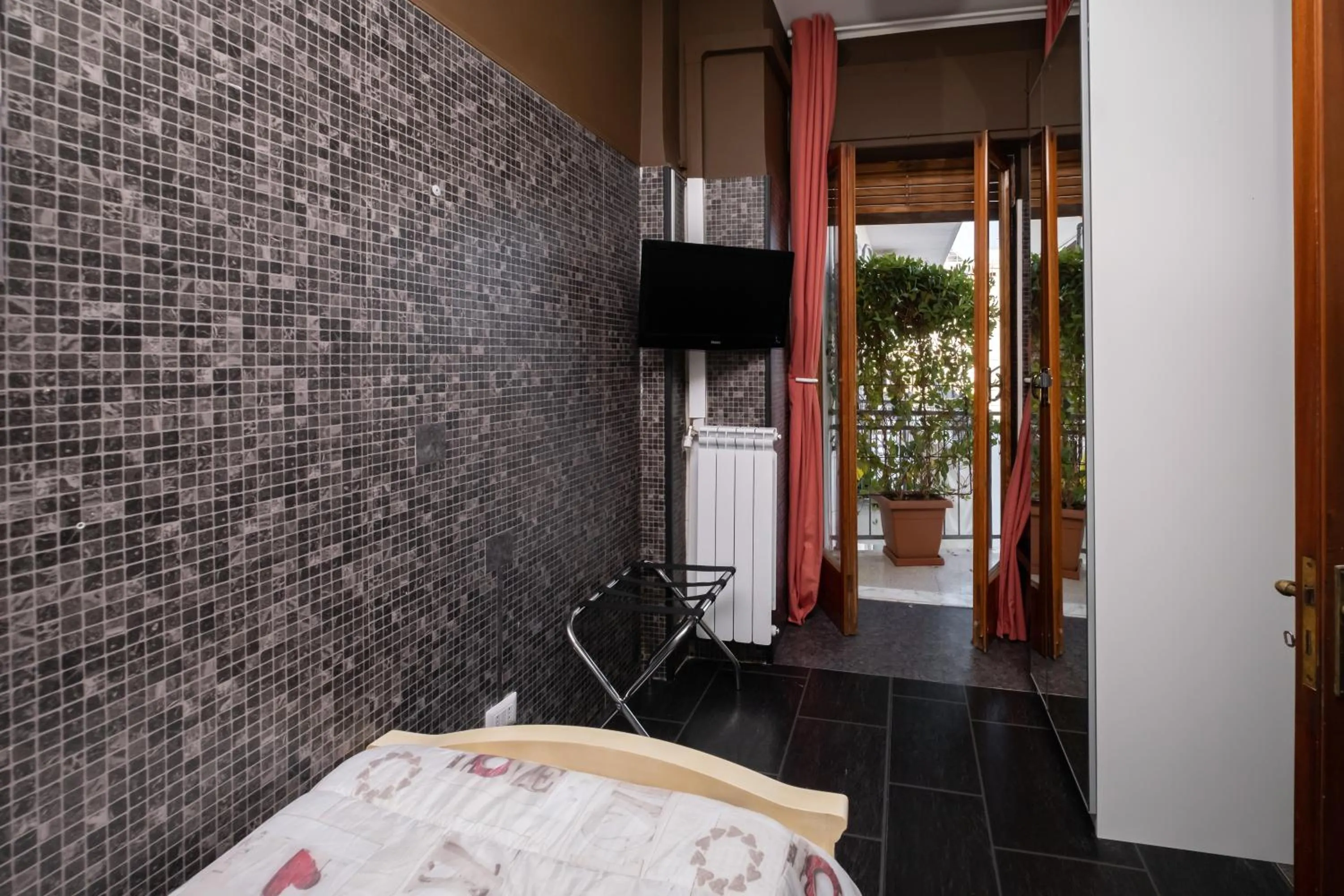 Photo of the whole room, Bed in CconfortHotels R&B Dolci Emozioni