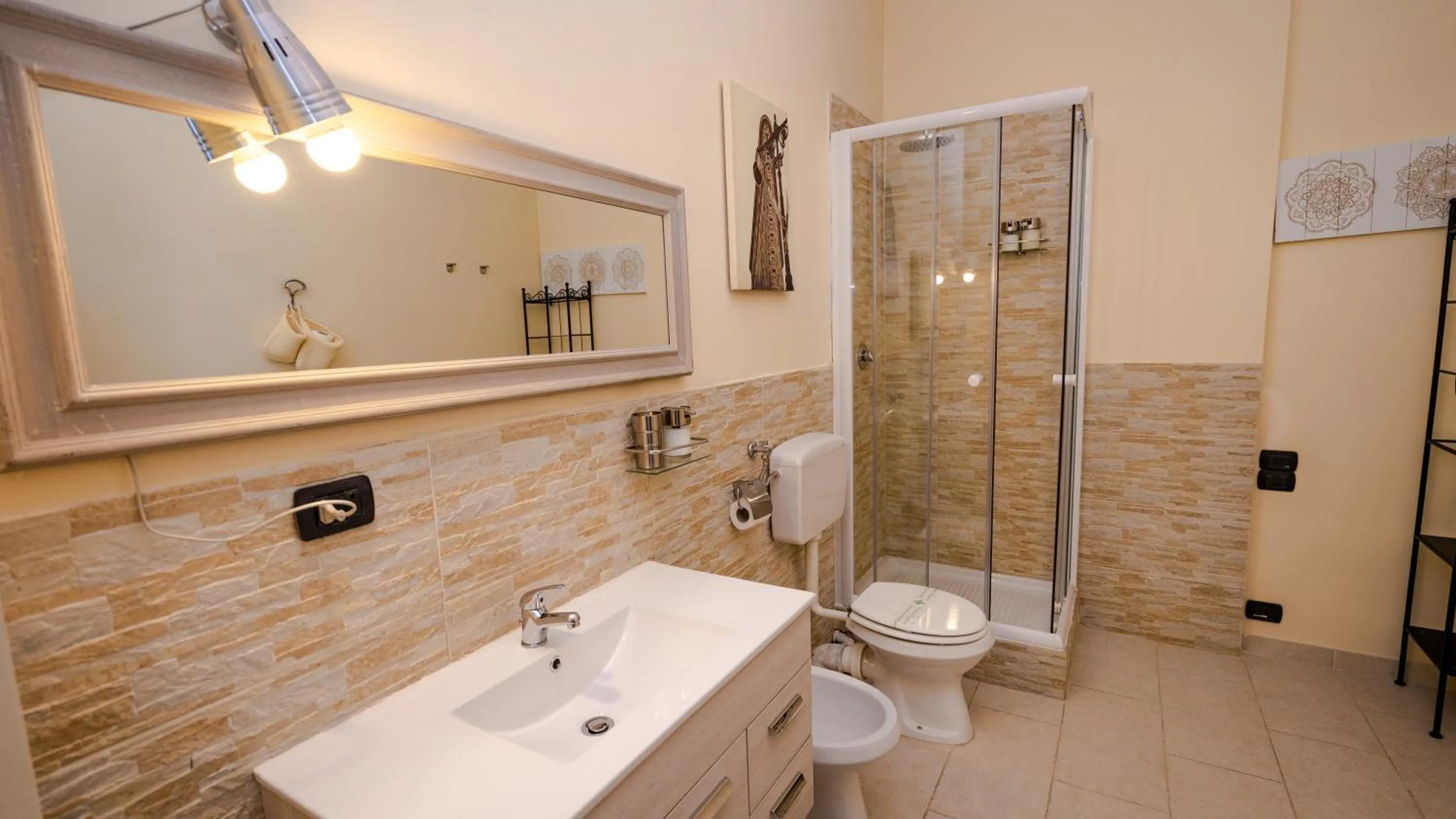 Shower in CconfortHotels R&B Dolci Emozioni