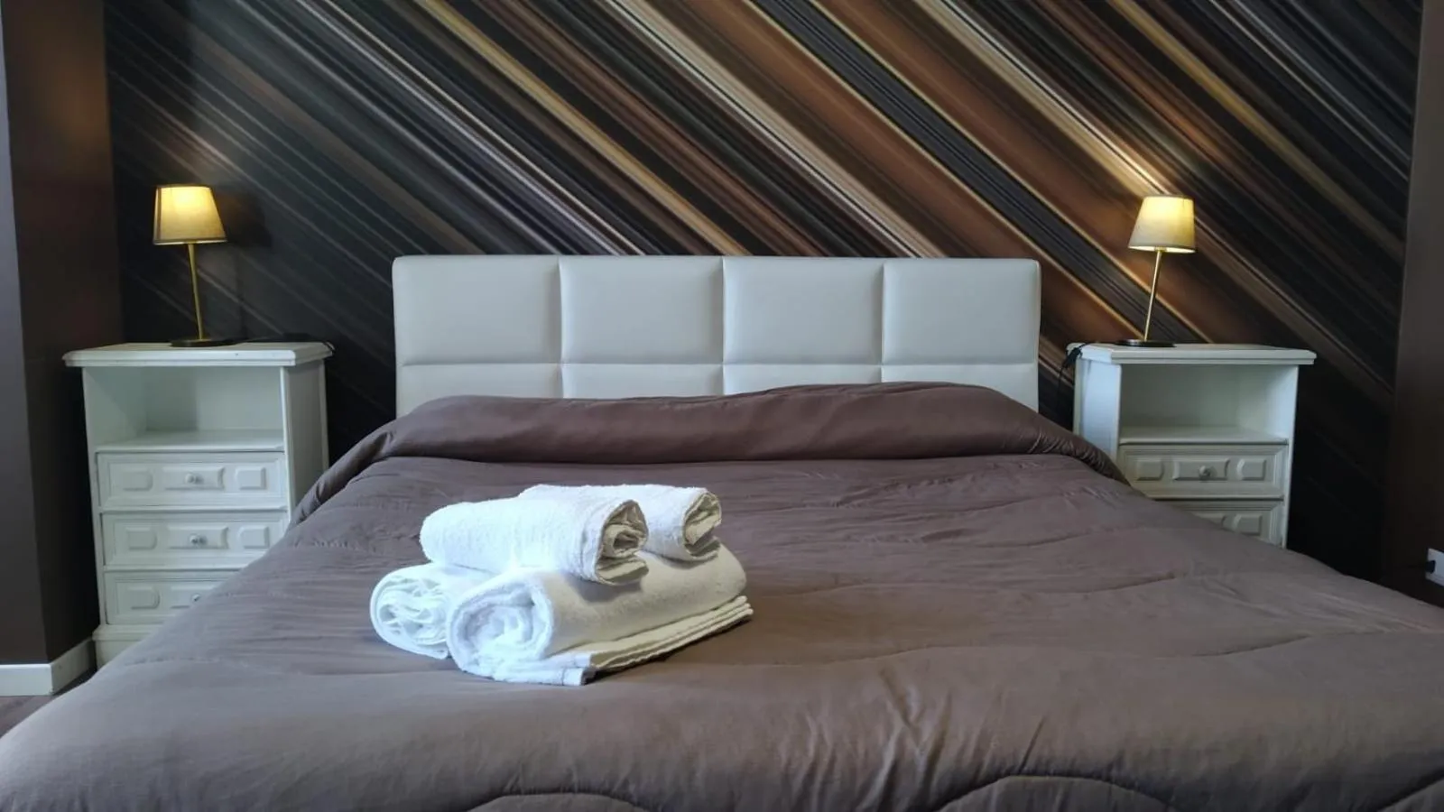 Bed in CconfortHotels R&B Dolci Emozioni