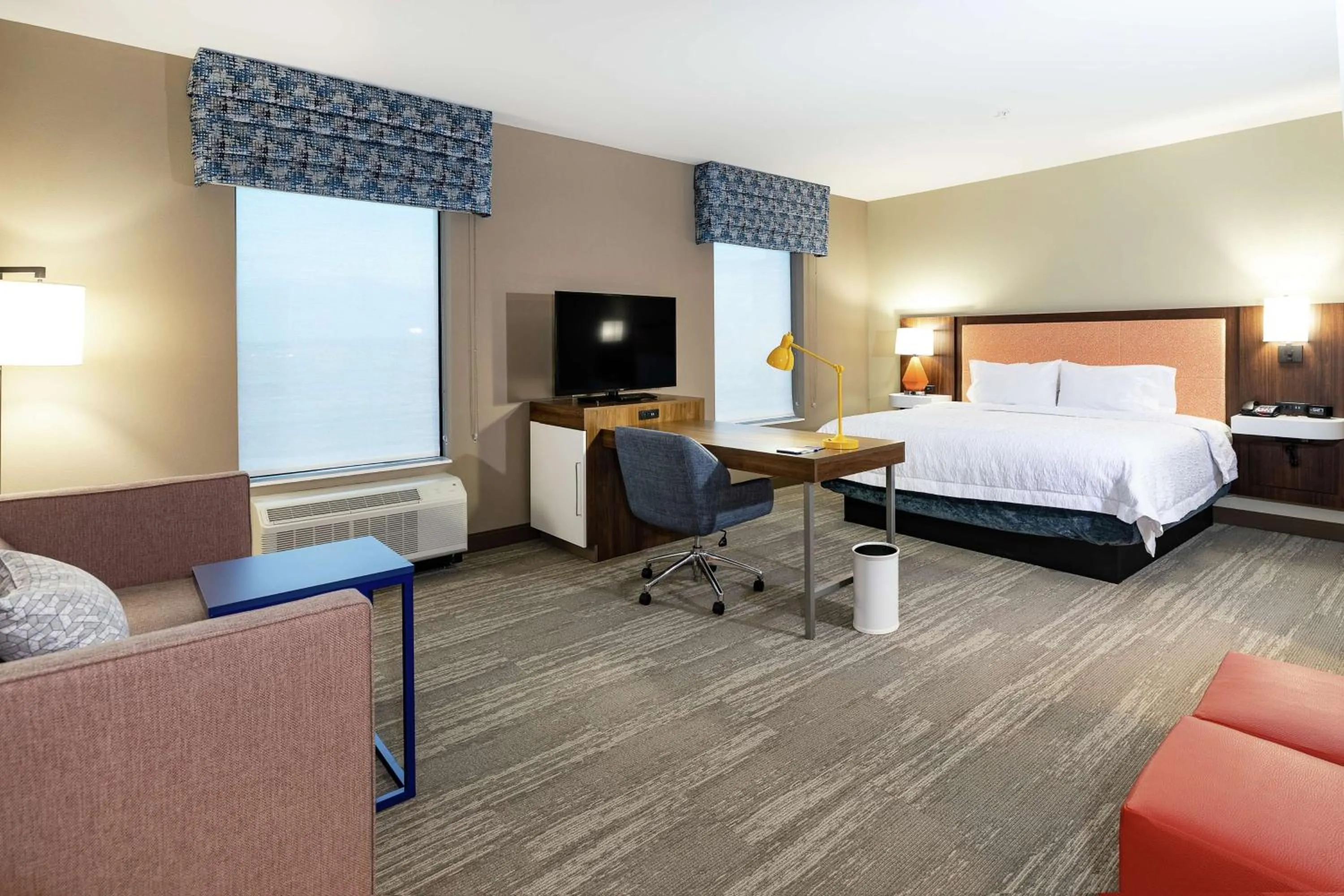 Bedroom, Bed in Hampton Inn & Suites By Hilton-Columbia Killian Road