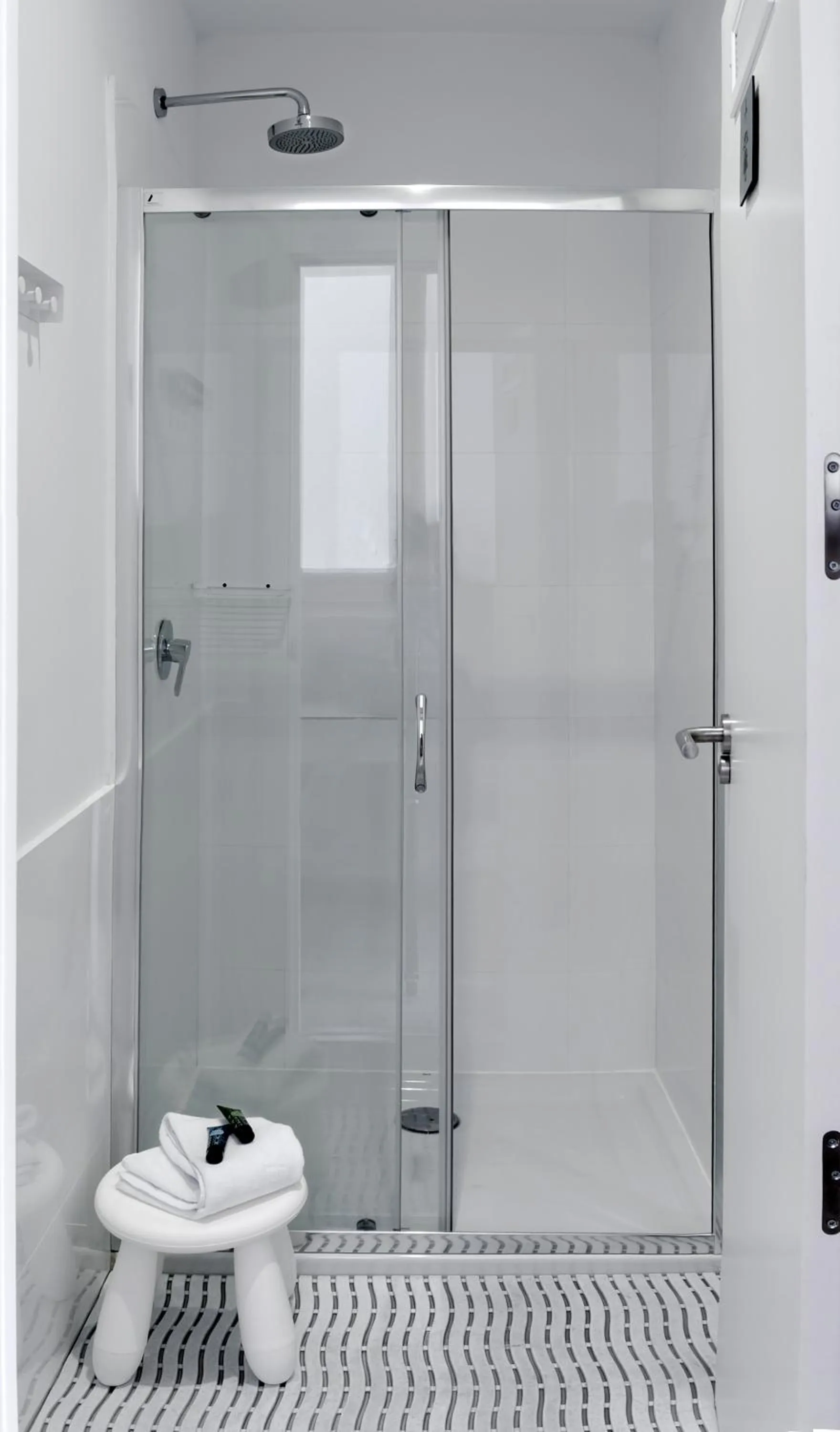Shower in Safestay Madrid Central