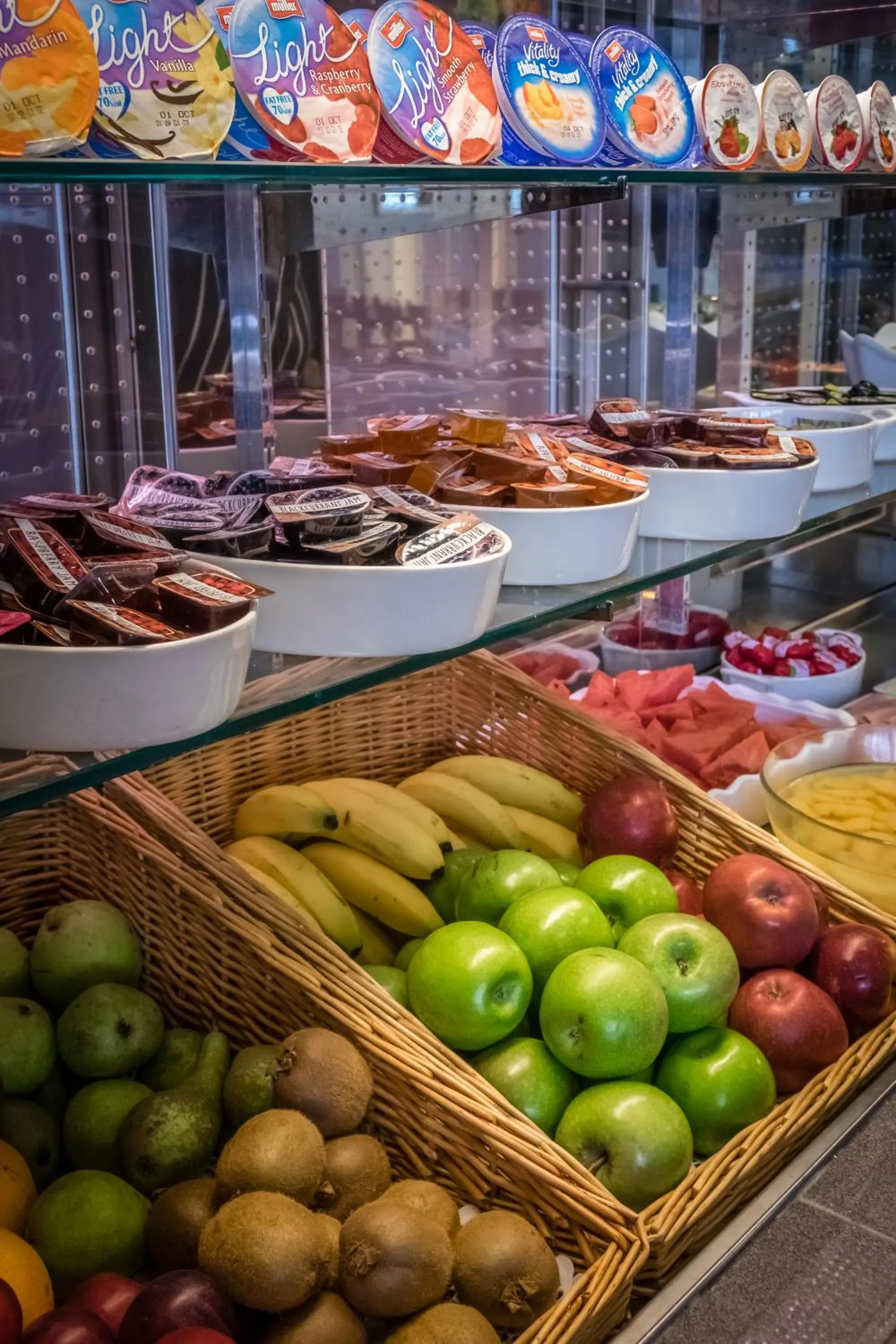Food and drinks in LSE Carr-Saunders Hall