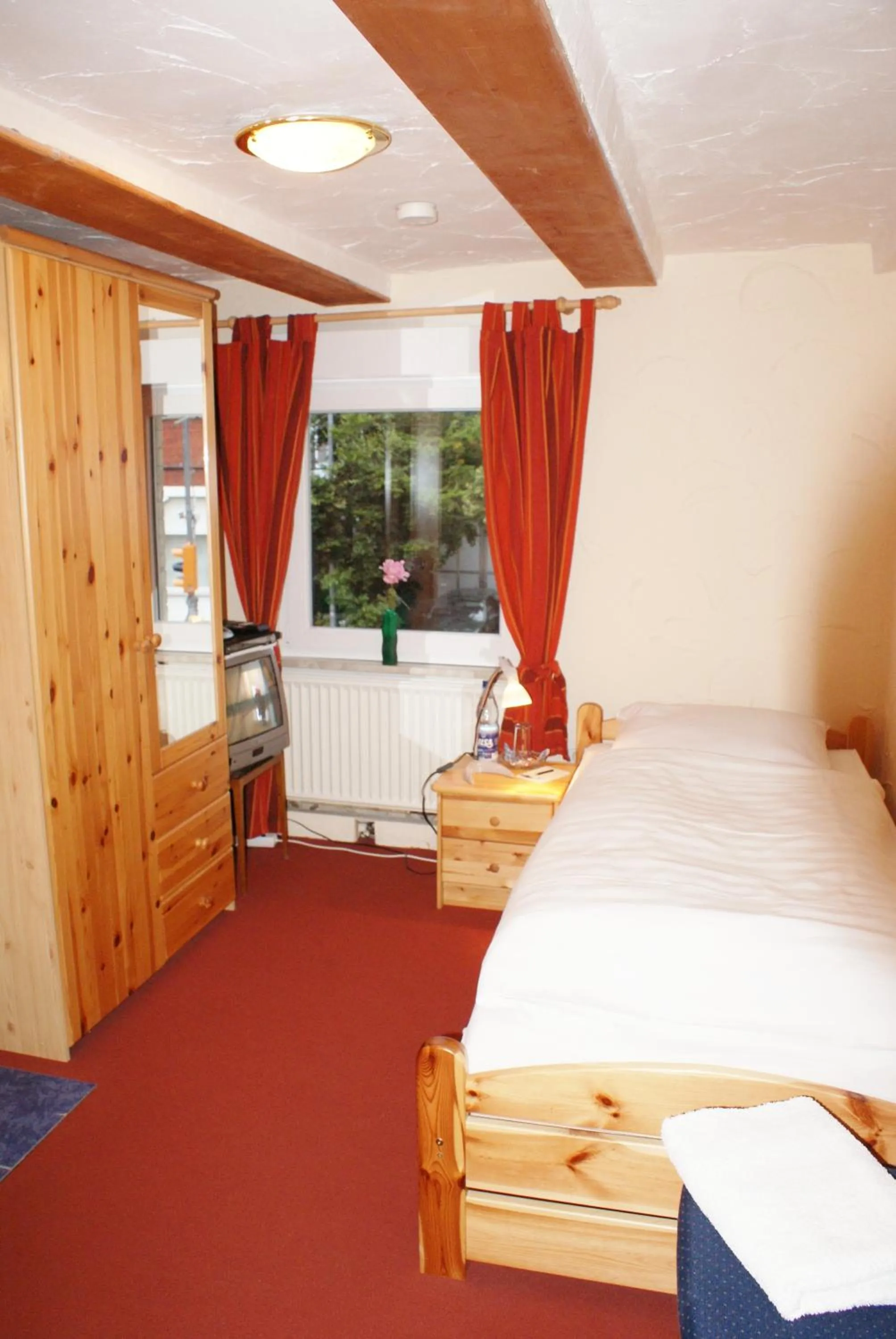 Bed in Deutsches Haus