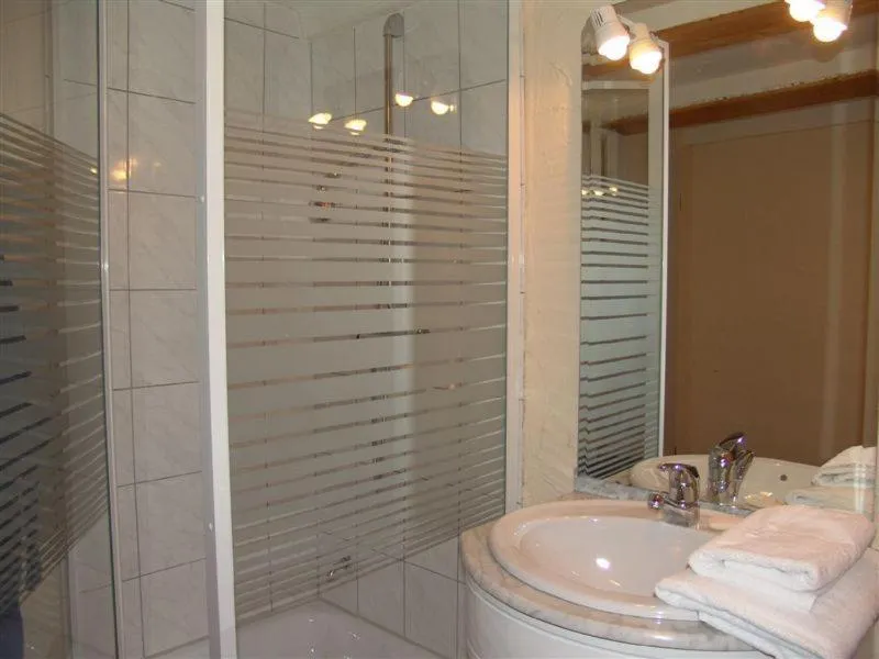Bathroom in Deutsches Haus
