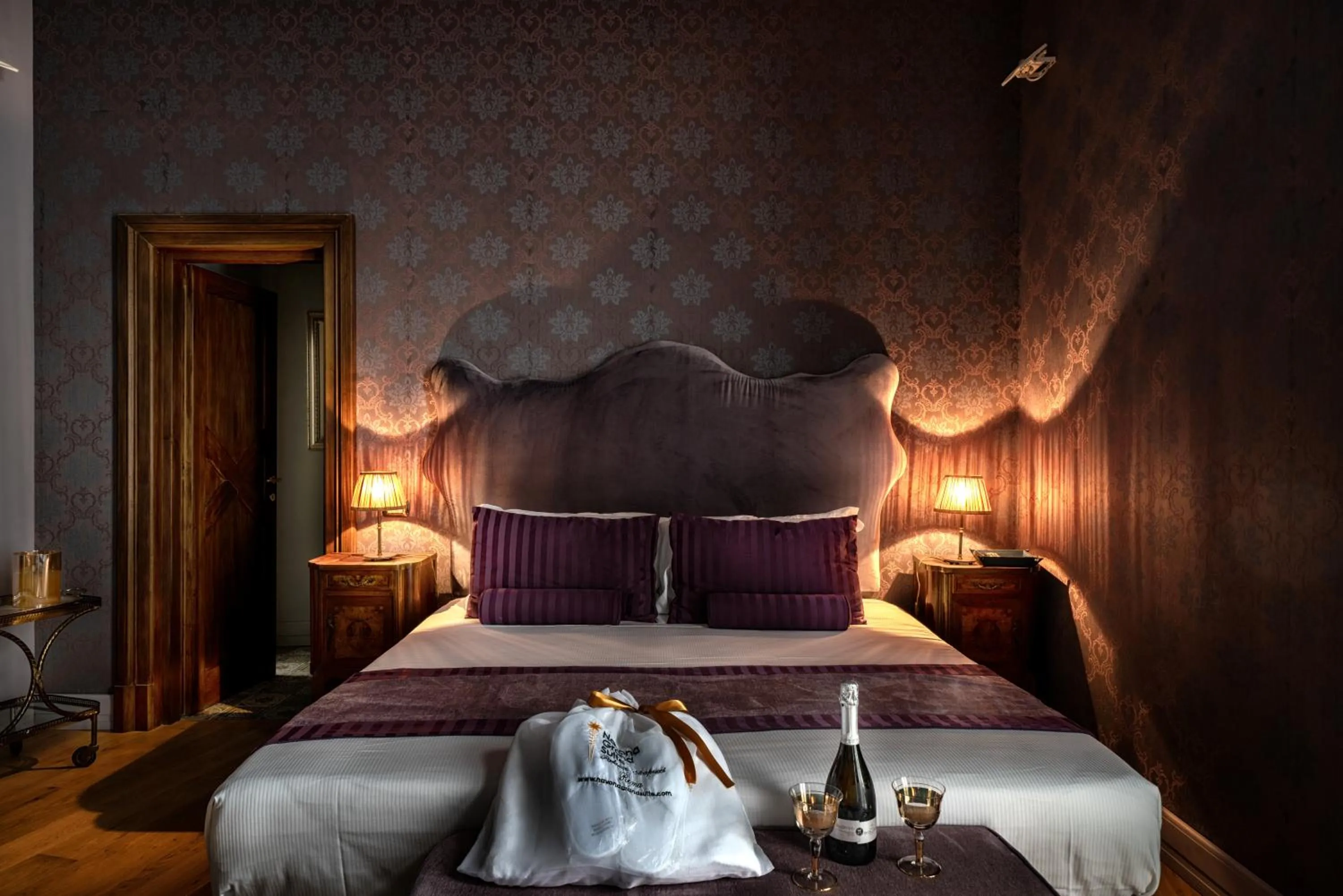 Bed in Navona Grand Suite