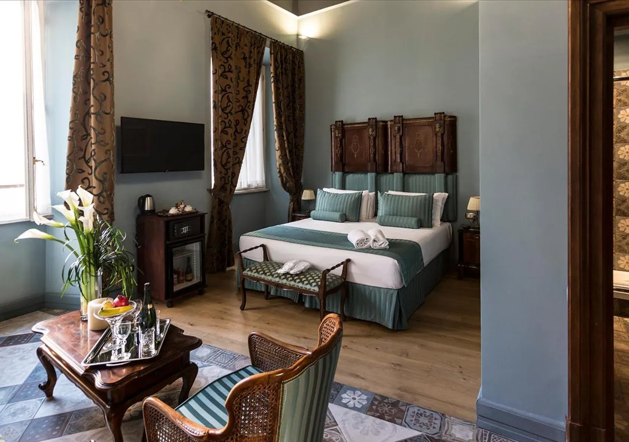 Toilet, Bed in Navona Grand Suite