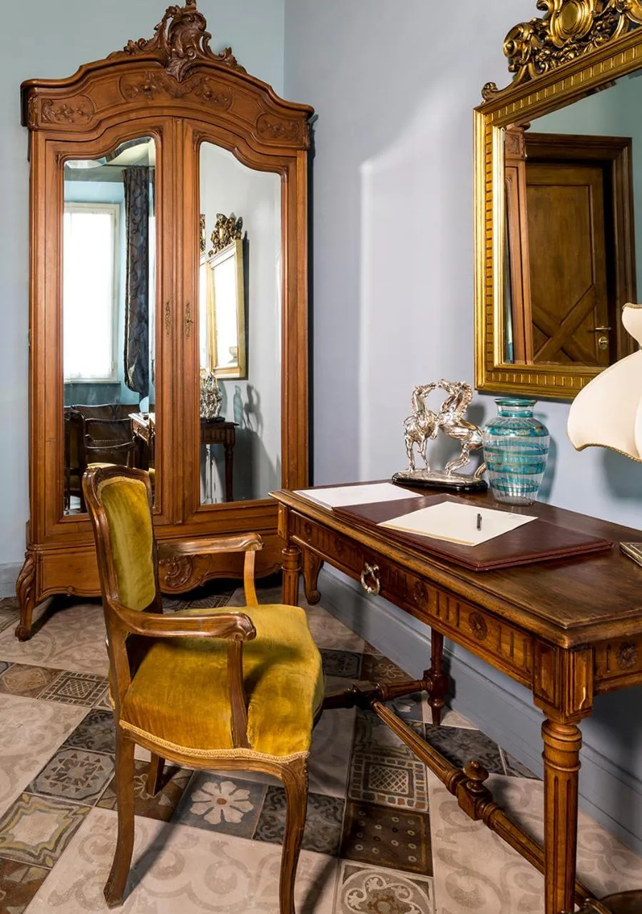 Living room in Navona Grand Suite