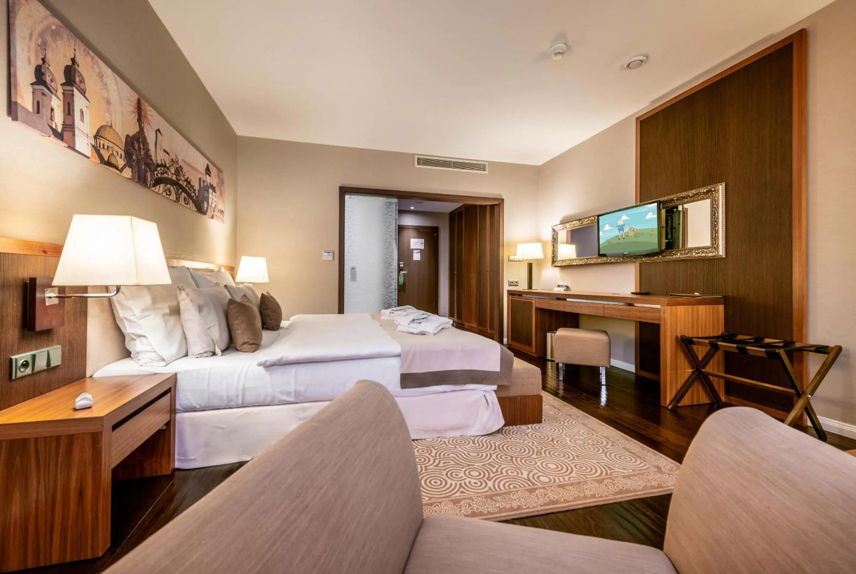 TV and multimedia, Bed in Hotel Elizabeth