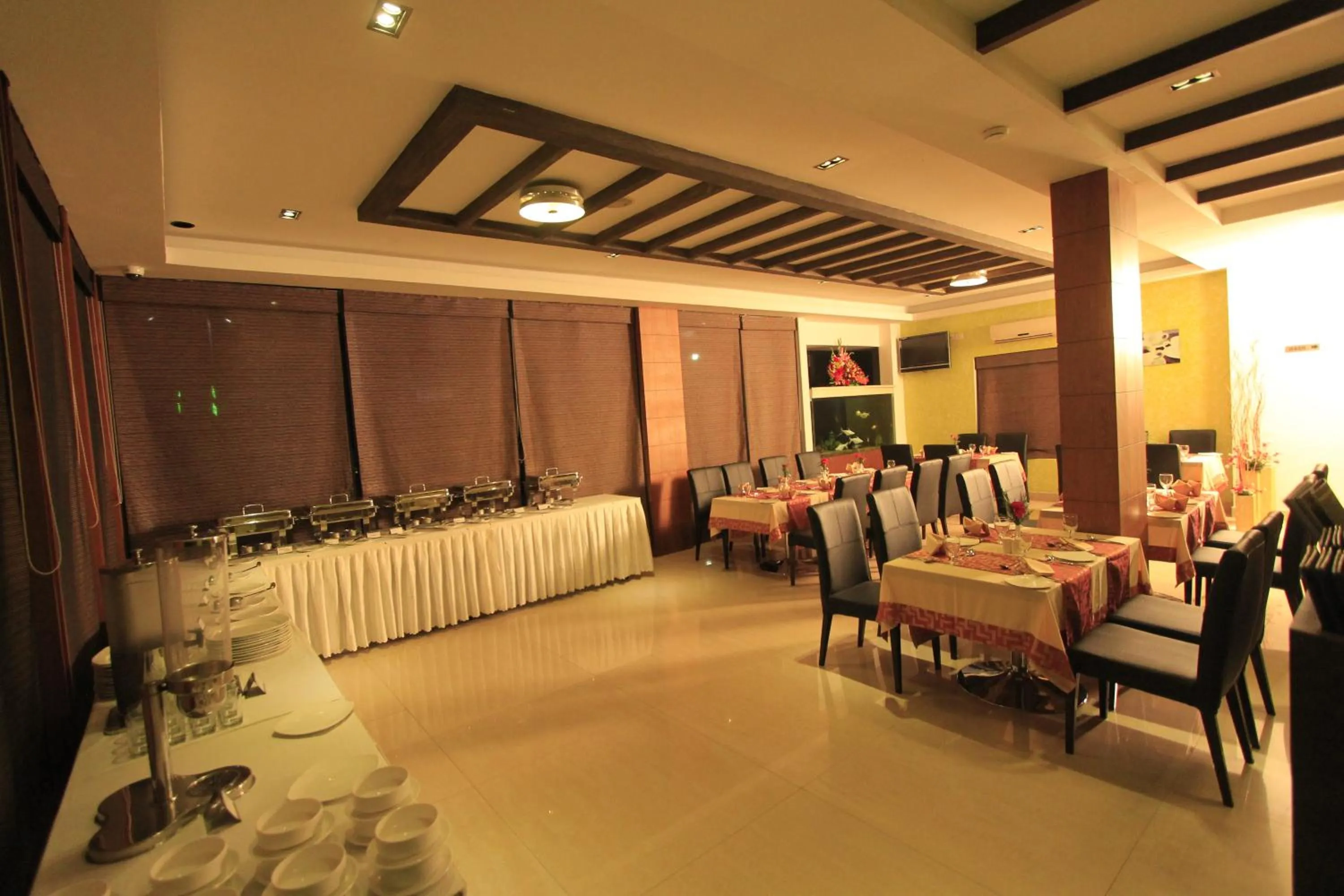 Restaurant/places to eat in Park Residency Airport Road