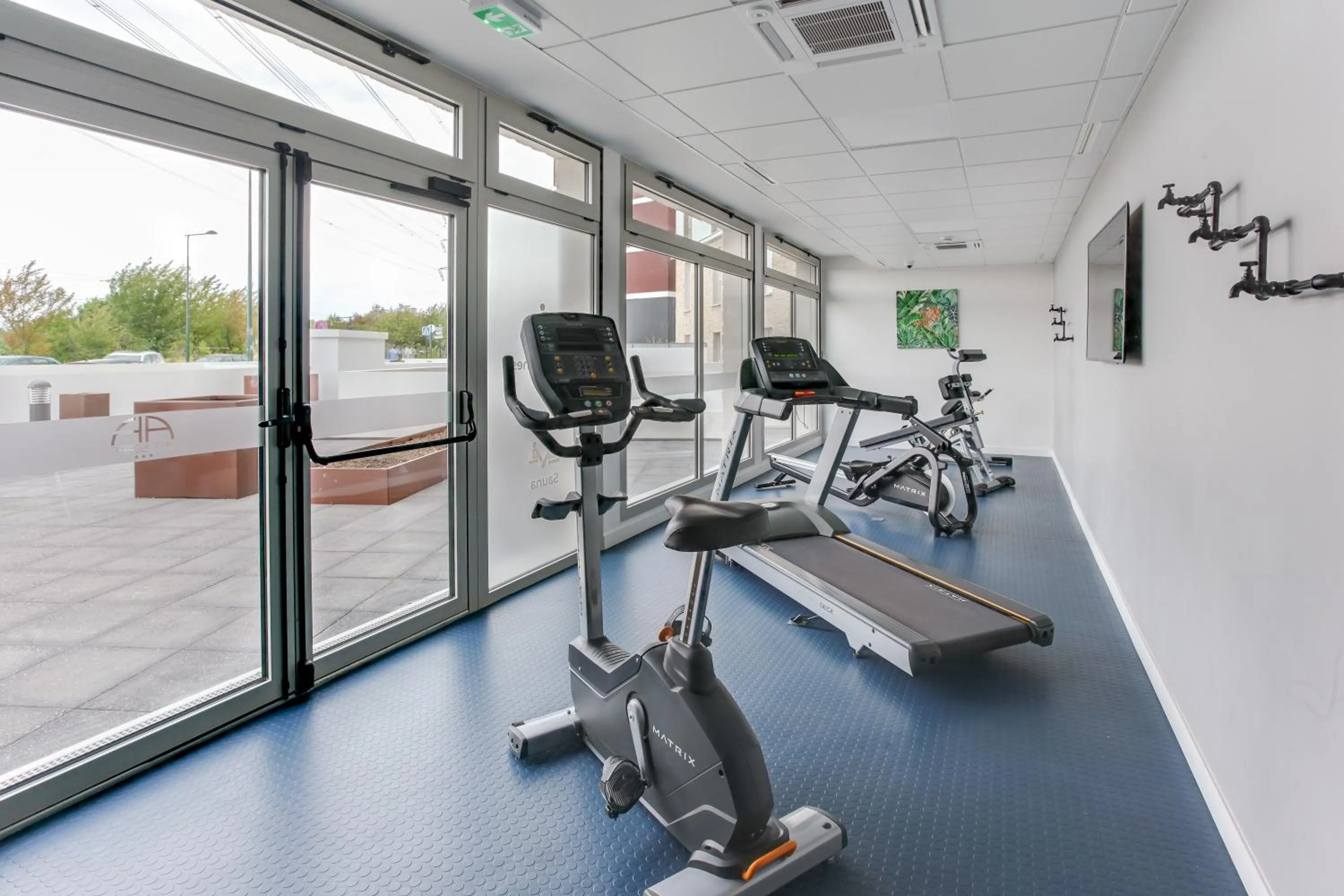 Fitness centre/facilities in All Suites Appart Hôtel - Palaiseau - Massy TGV