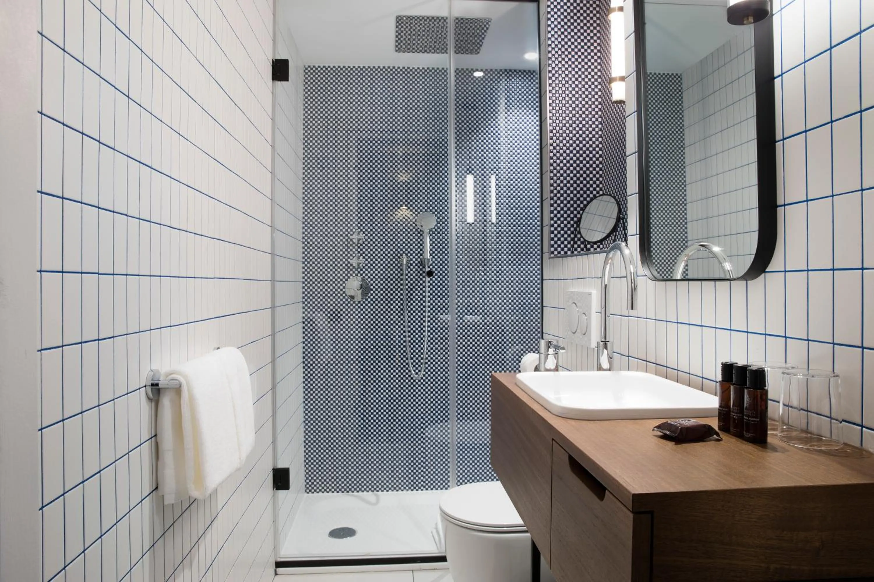 Shower, Bathroom in Hotel Flanelles Paris