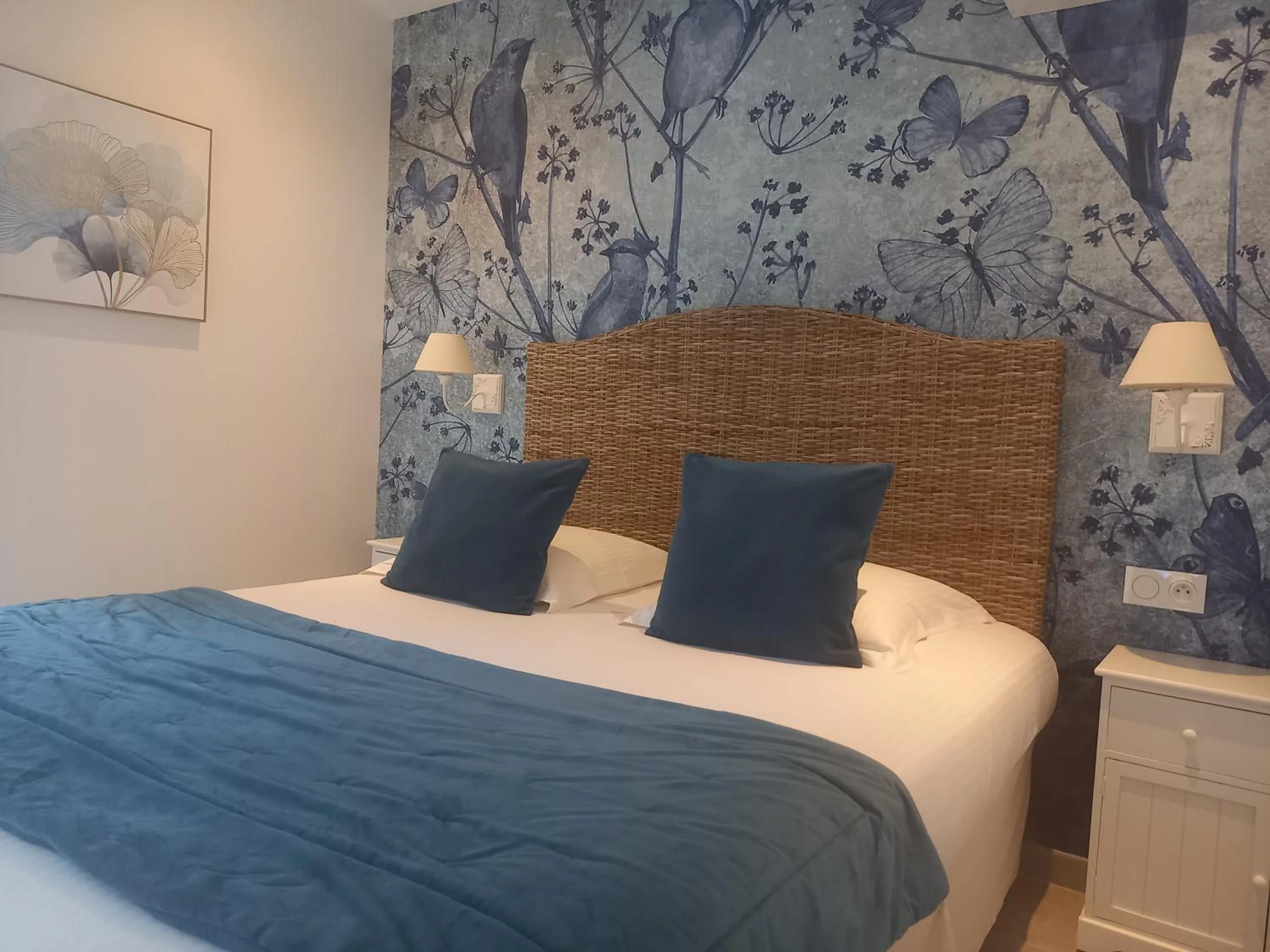 Bedroom, Bed in Hôtel Restaurant Notre Dame