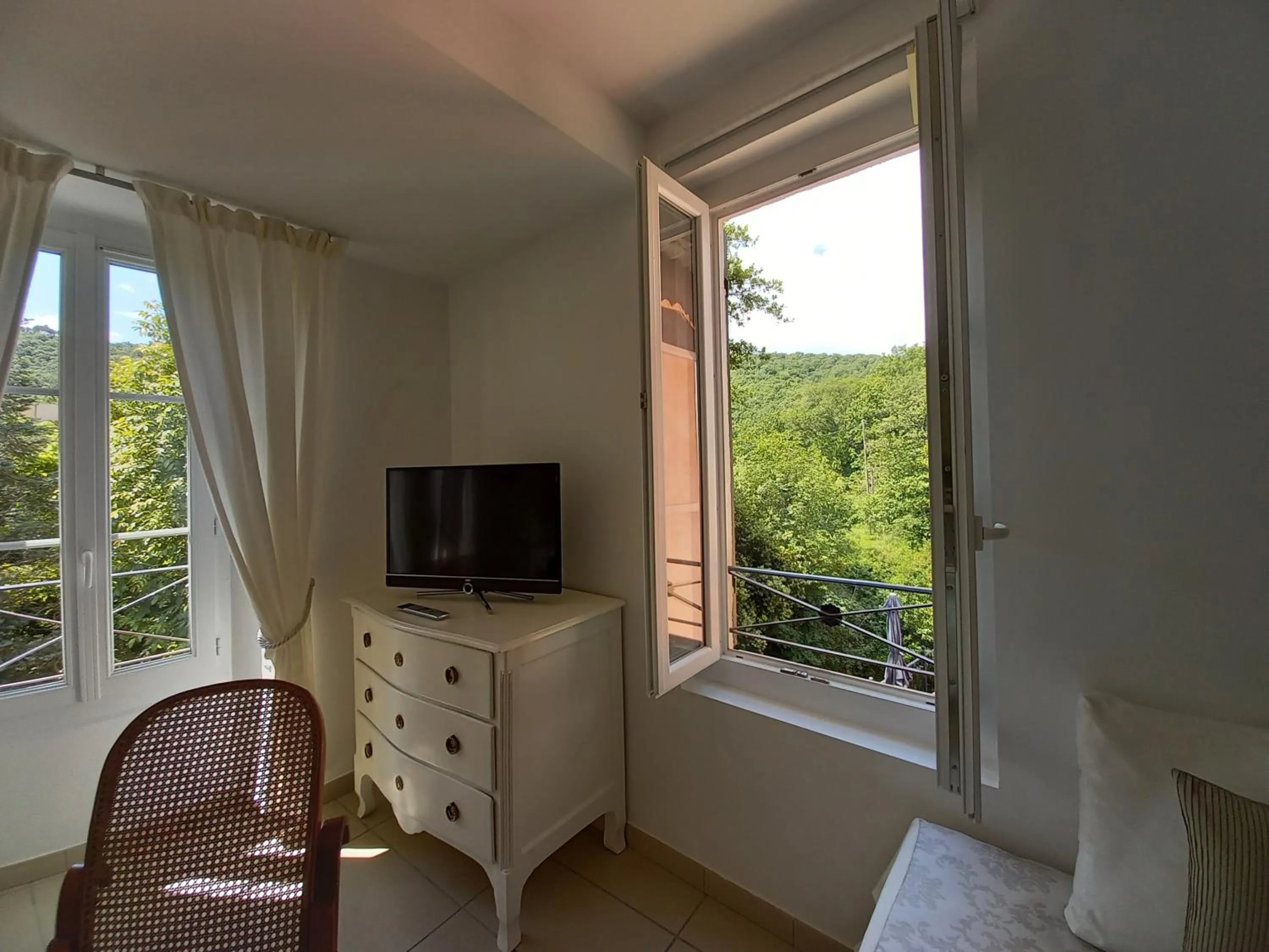Bedroom in Hôtel Restaurant Notre Dame