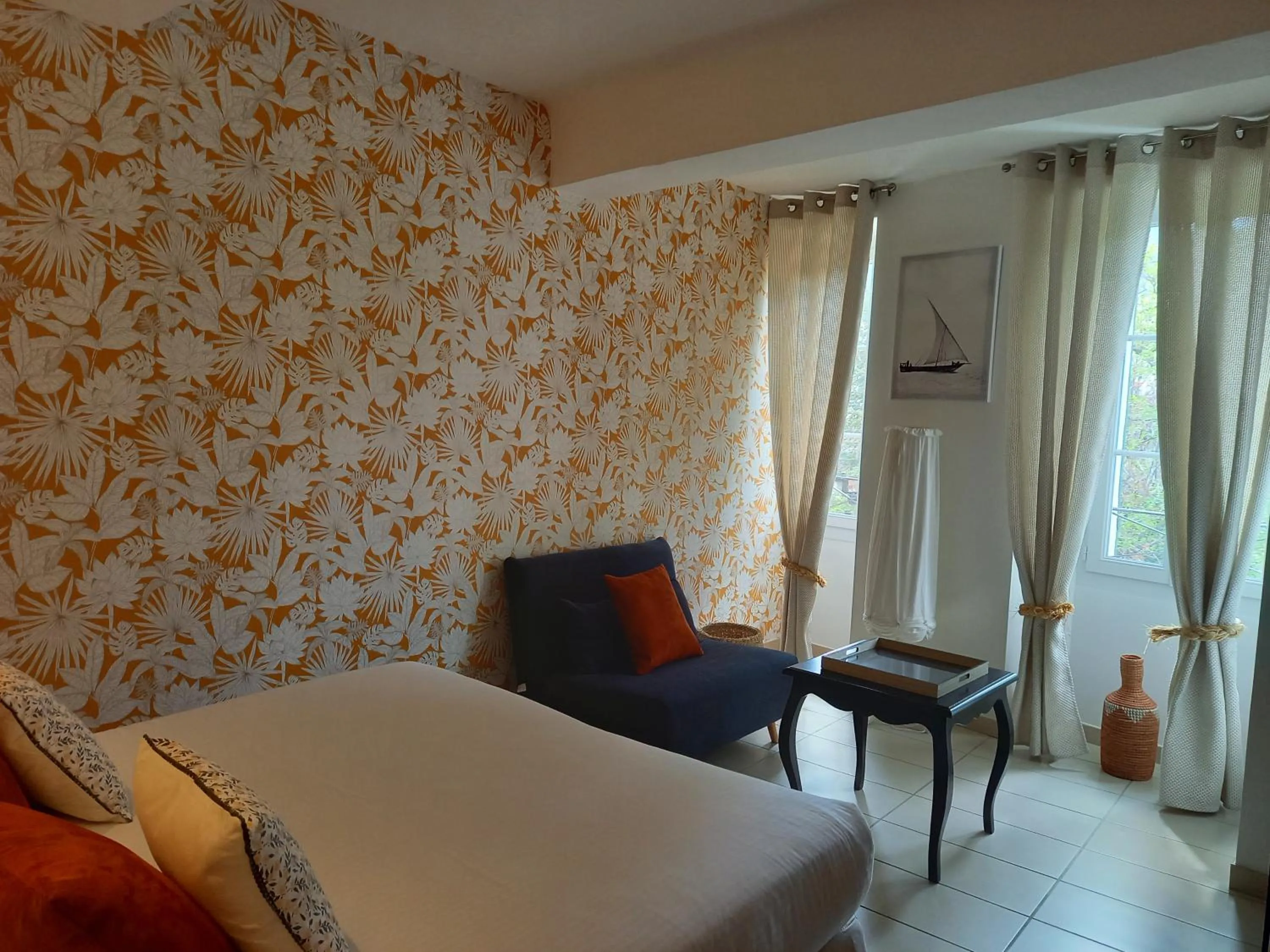 Photo of the whole room, Bed in Hôtel Restaurant Notre Dame